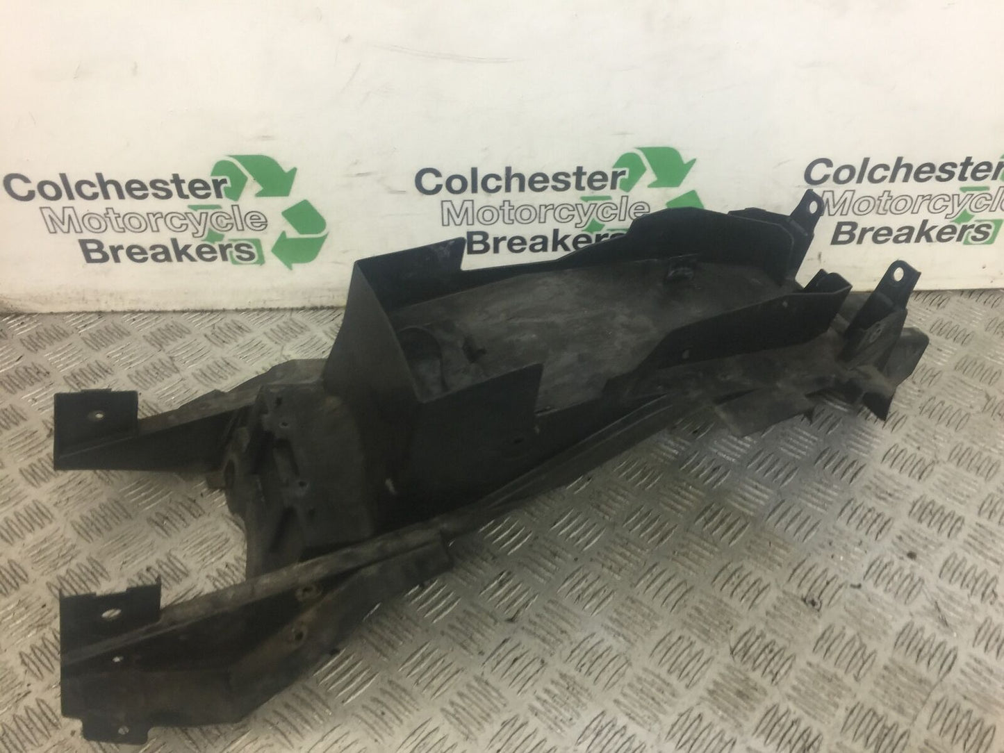 SUZUKI DL 650 V-STROM UNDERTRAY YEAR 2017 (STOCK 638)