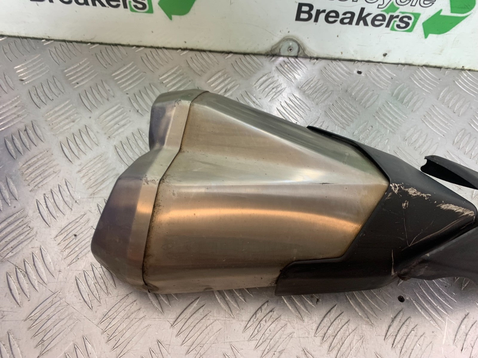 KAWASAKI Z1000 SX RIGHT SILENCER  YEAR 2014-16 (CMB1264)