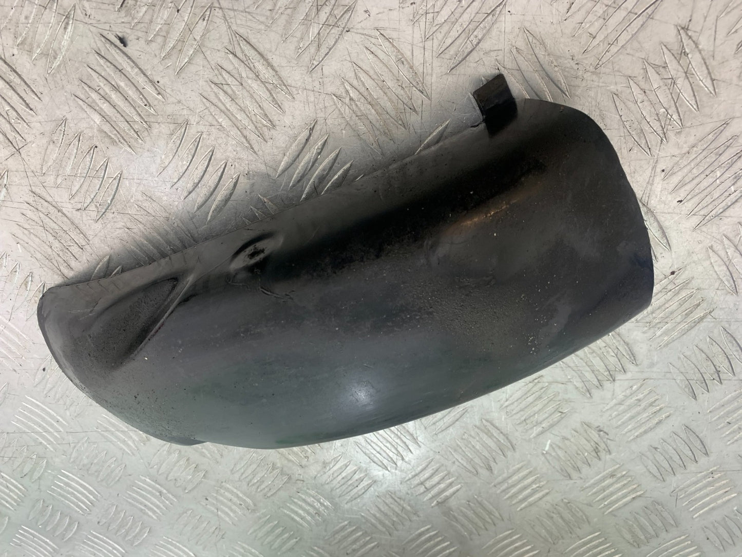 SUZUKI GP100 GP 100 INNER MUDGUARD  YEAR 1978-1988 (CMB1259)