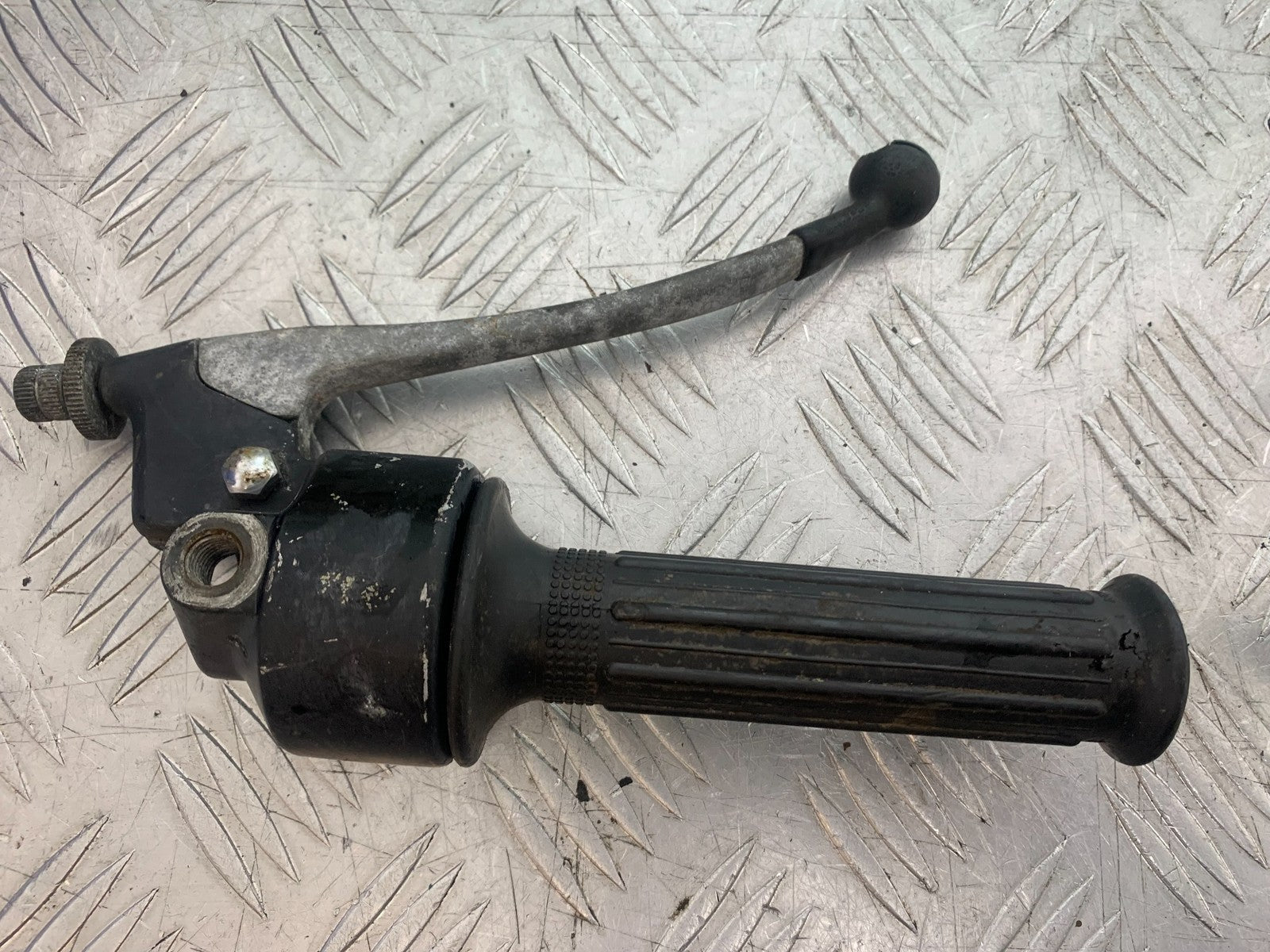 SUZUKI GP100 GP 100 RIGHT SWITCH GEAR   YEAR 1978-1988 (CMB1259)