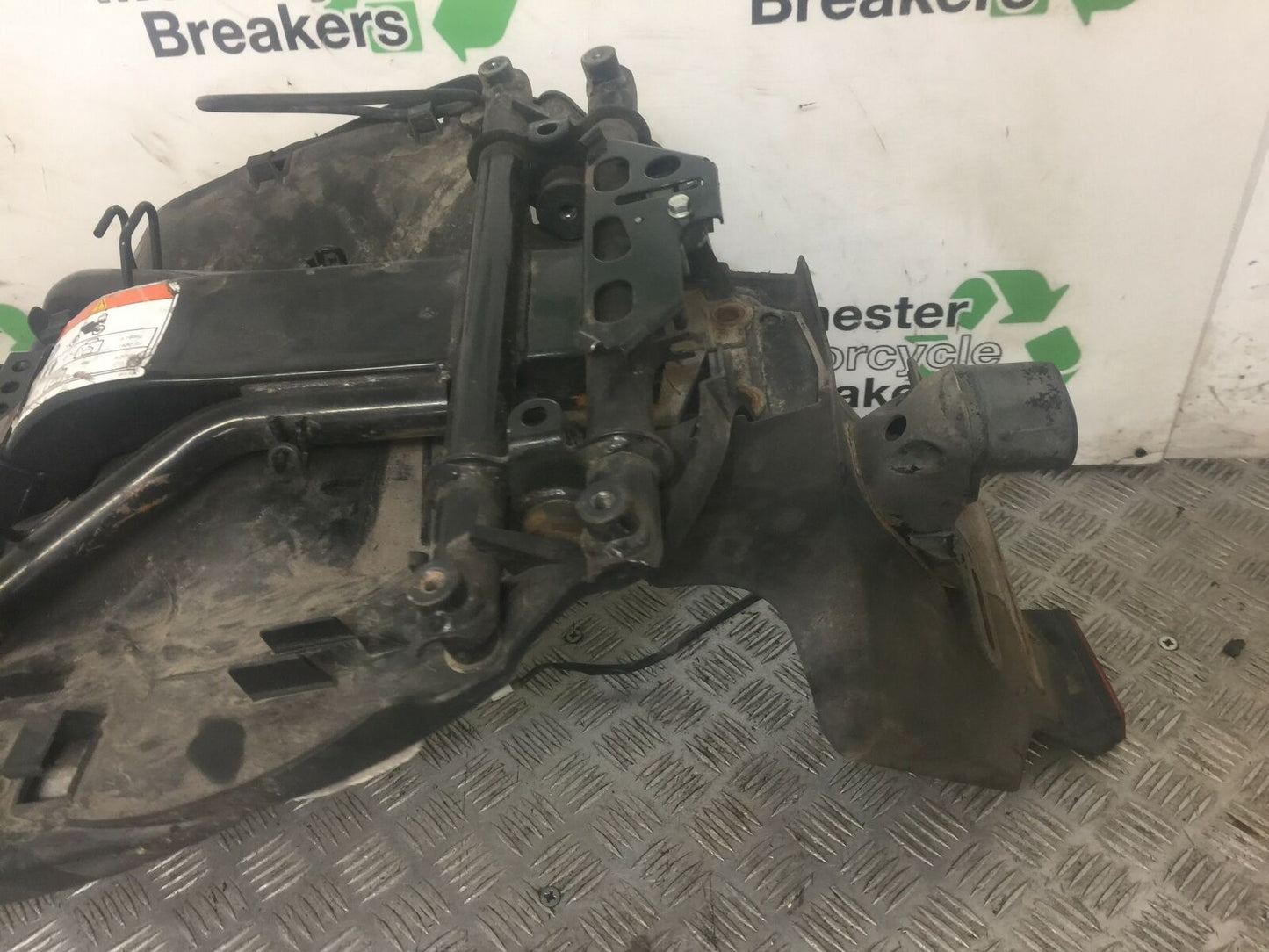 HONDA VFR800 V TEC REAR SUBFRAME AND MUDGUARD  YEAR 2009-2013  (ABS) STOCK 576