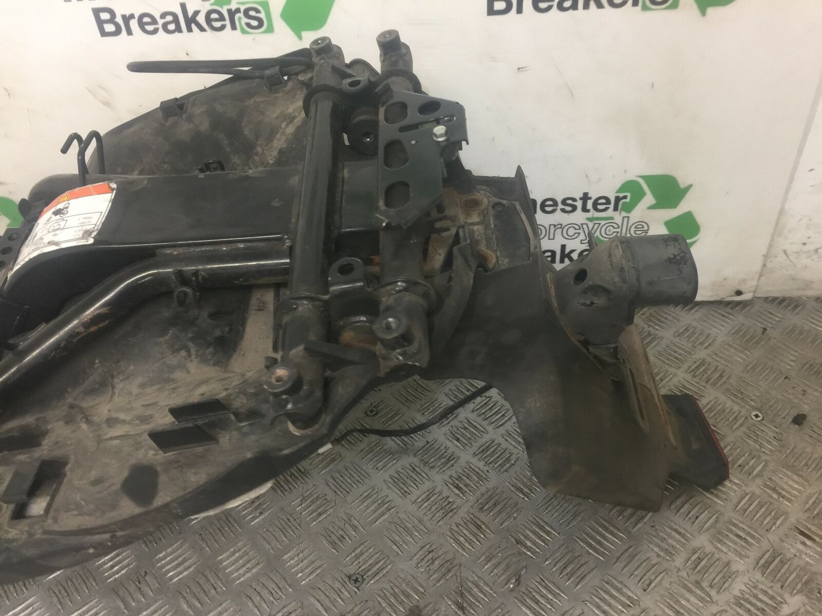 HONDA VFR800 V TEC REAR SUBFRAME AND MUDGUARD  YEAR 2009-2013  (ABS) STOCK 576