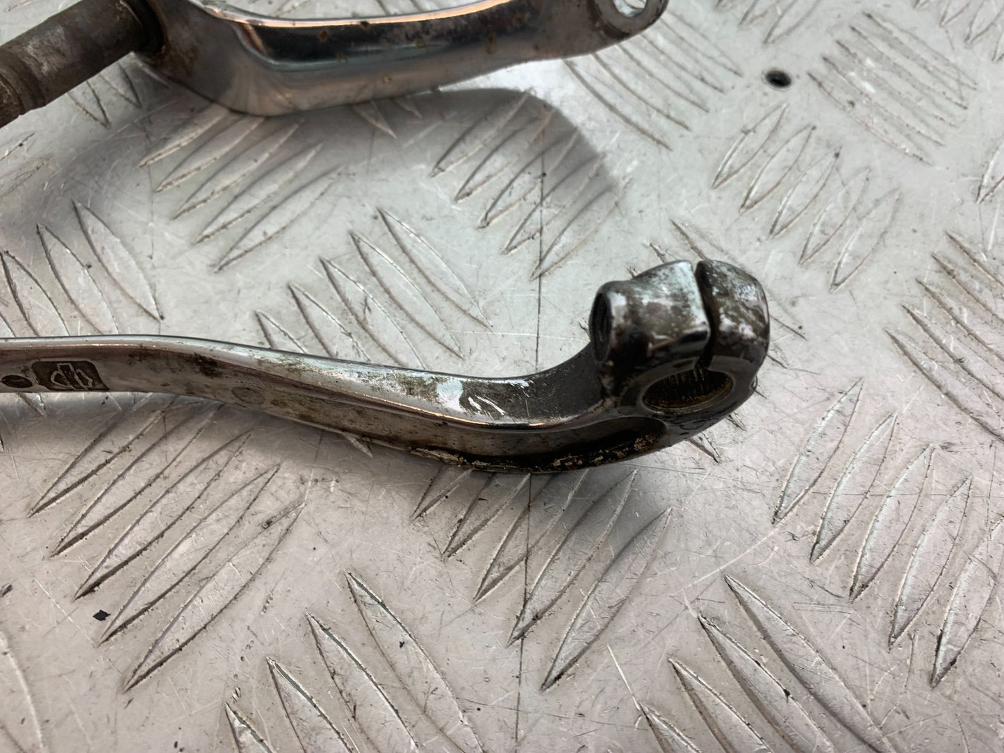 HARLEY DAVIDSON FXS BLACKLINE 1585 GEAR LEVER  YEAR 2012 (CMB1147)