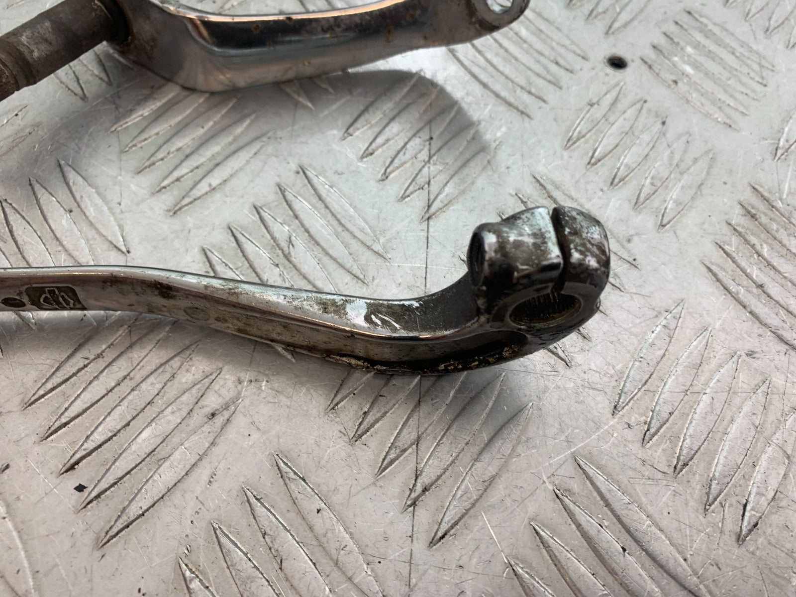 HARLEY DAVIDSON FXS BLACKLINE 1585 GEAR LEVER  YEAR 2012 (CMB1147)