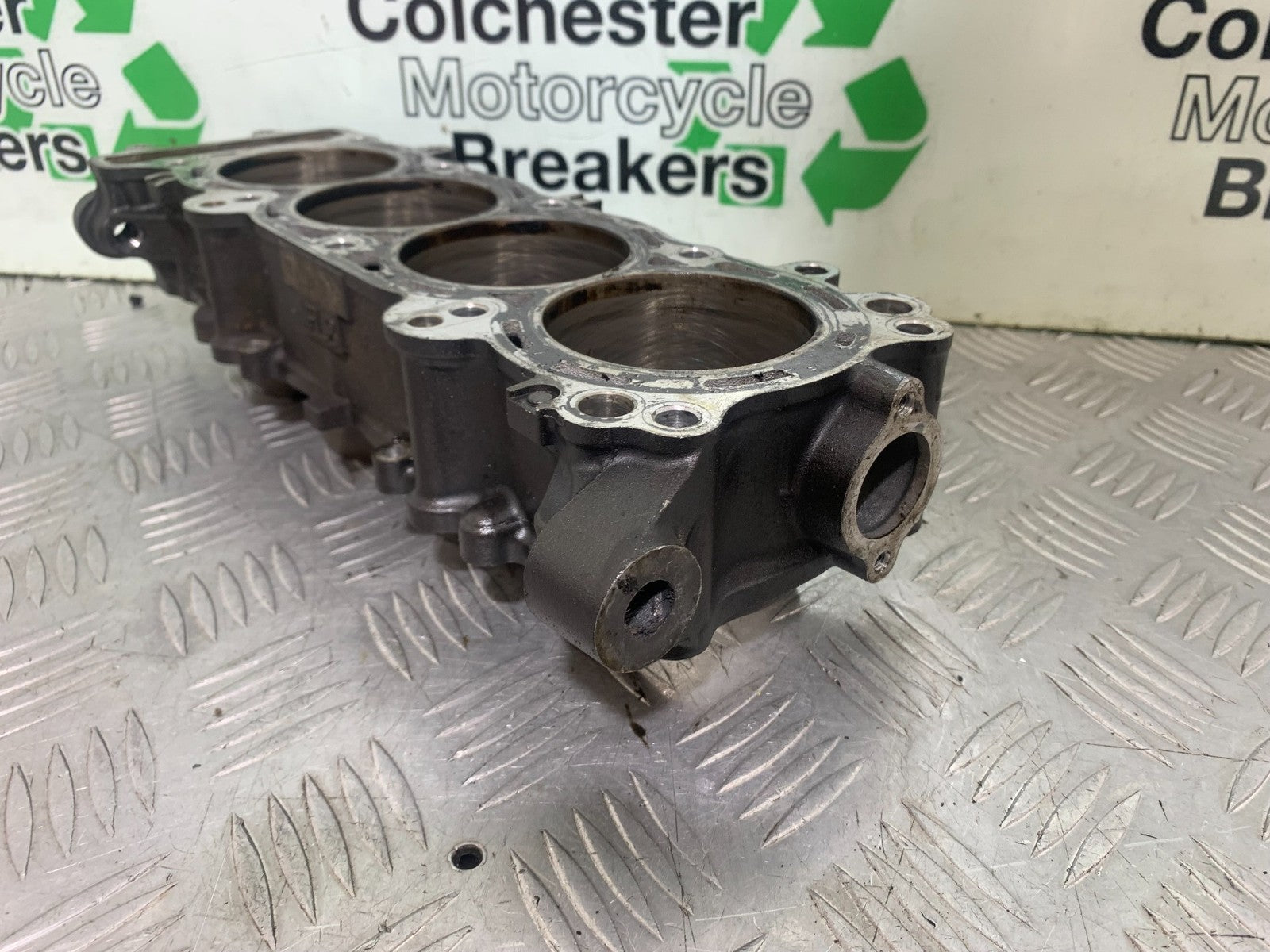 HONDA CBR1000 RR FIREBLADE BARRELLS AND 3 X PISTONS 2008-2011 (CMB1179)