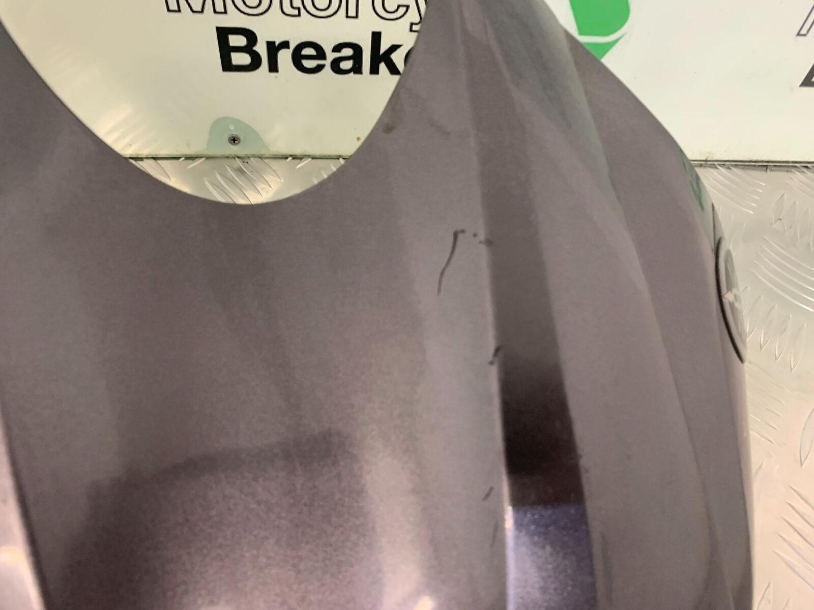 YAMAHA YZF R1 5VY FRONT TANK COVER  YEAR 2004-2006 (STOCK 953)