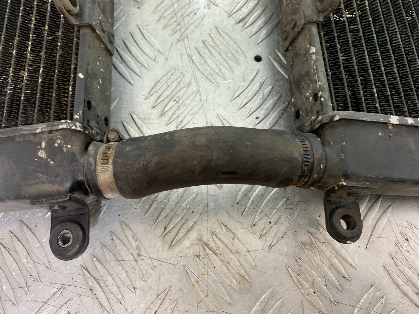 APRILIA RSV1000 RSV 1000 MILLE LEFT AND RIGHT RADIATORS  1998- 2003 (CMB1184)
