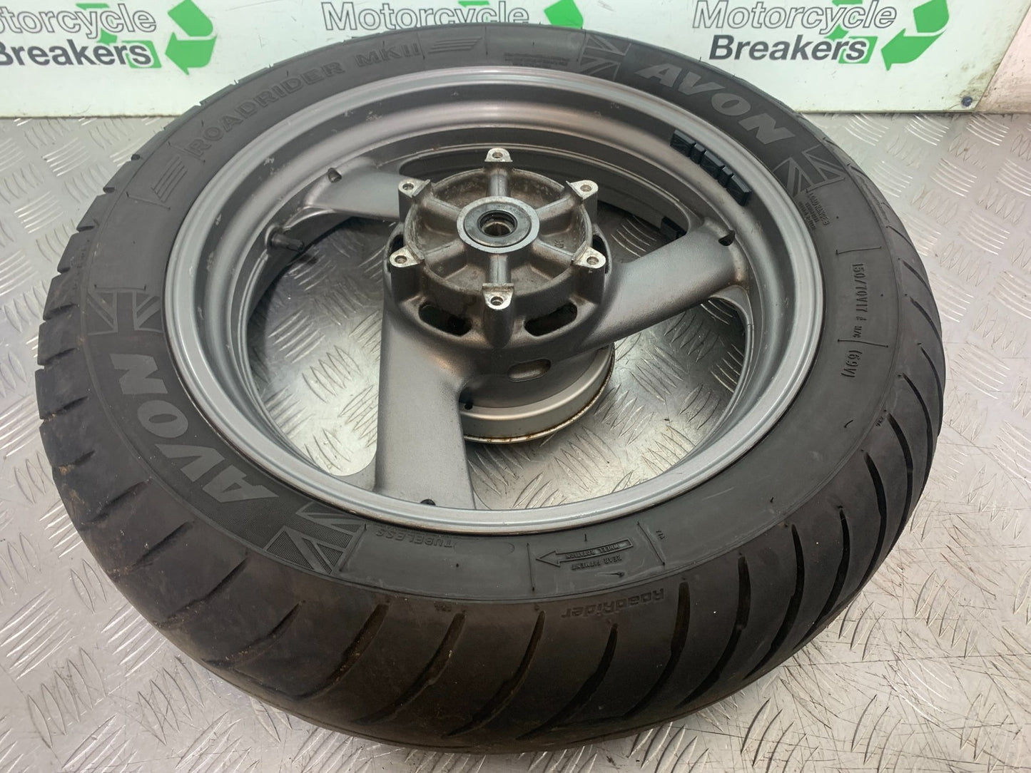 YAMAHA XJ900 XJ 900 DIVERSION REAR WHEEL YEAR 1994-2002(CMB1292)