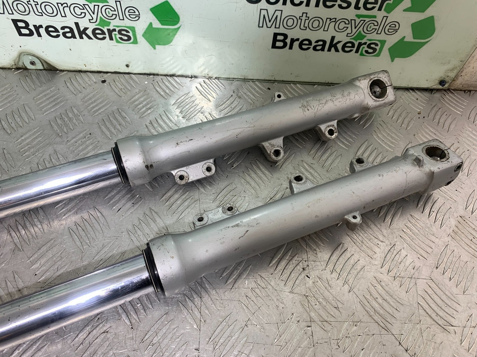TRIUMPH TROPHY 900 FORKS  YEAR 1991-95 (CMB1251)