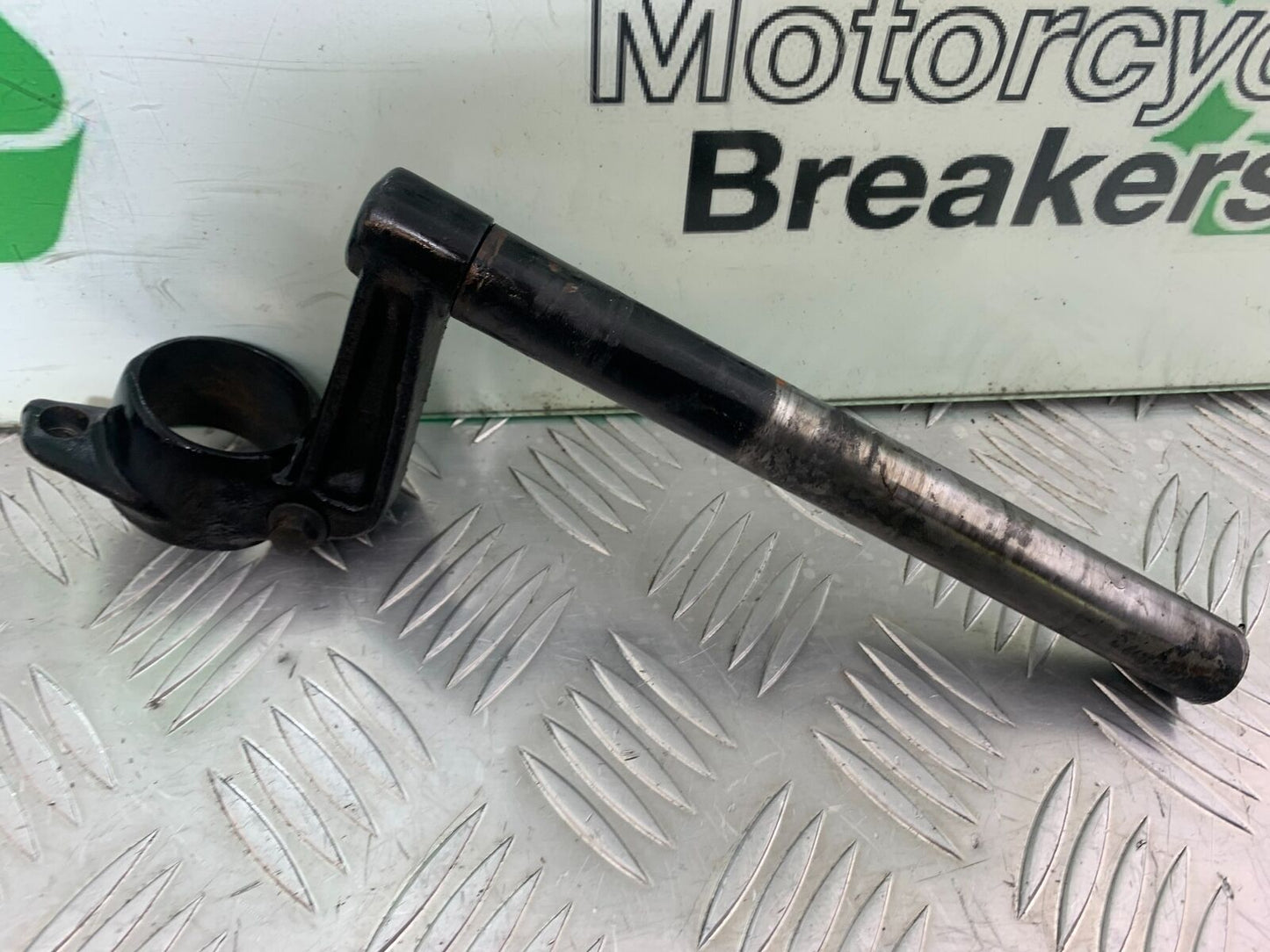 YAMAHA FJ1100 FJ 1100 RIGHT HANDLE BAR  YEAR 1984-1985 (CMB1101)