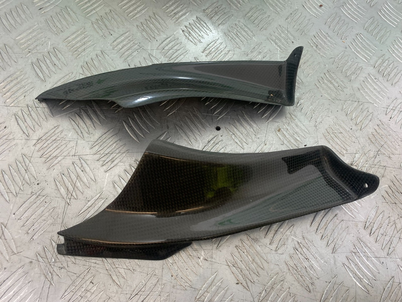 APRILIA RSV1000 R FACTORY MILLE CARBON TOP FAIRING INFILLS 2004-09 (CMB1203)