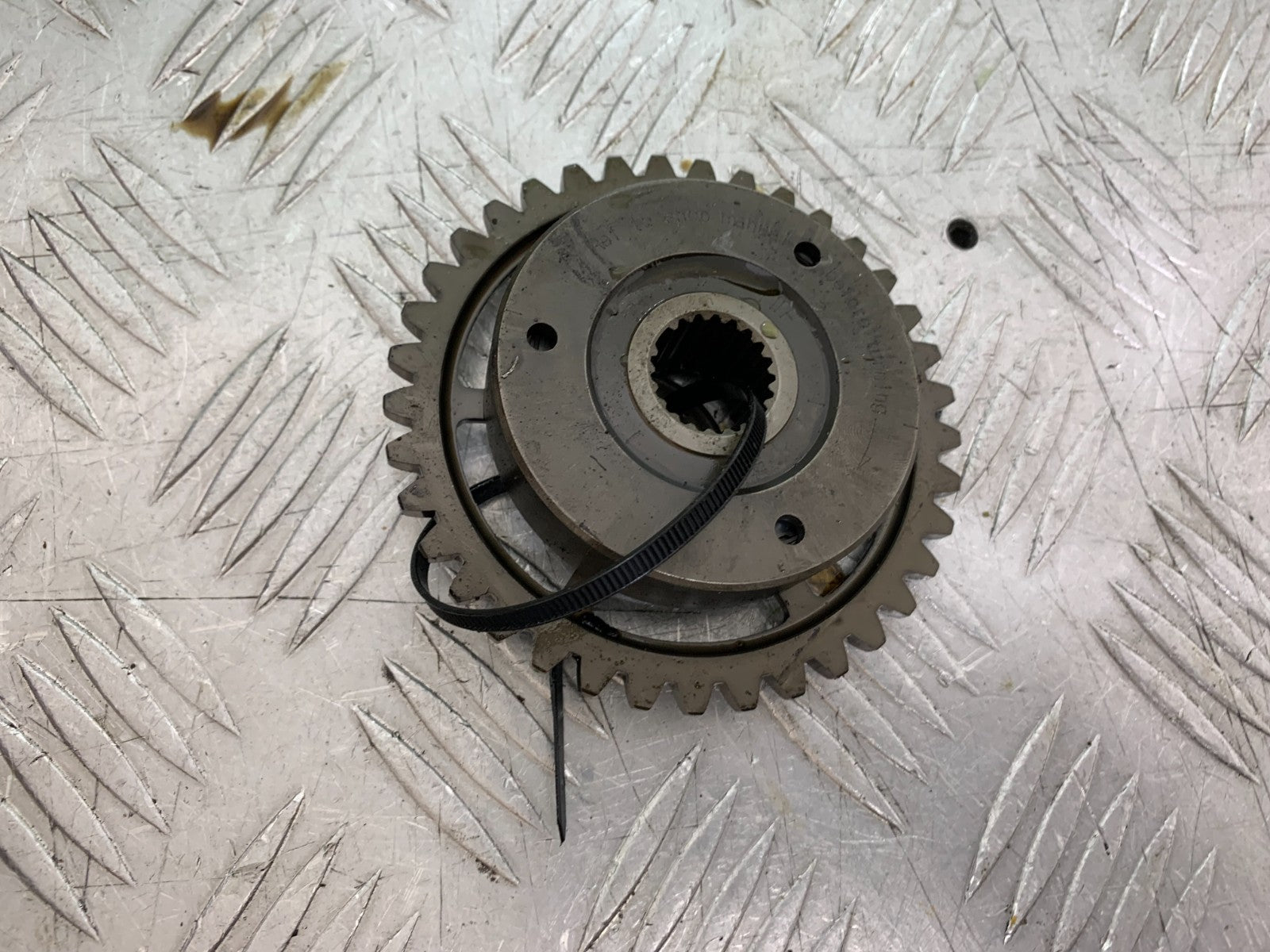 HONDA CBR1000 RR STARTER CLUTCH YEAR 2008-2011 (CMB1330)