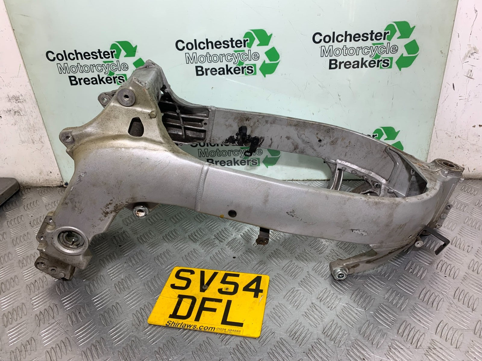 TRIUMPH 955I SPRINT RS FRAME REG LOG BOOK  YEAR 2004 (CMB1313)