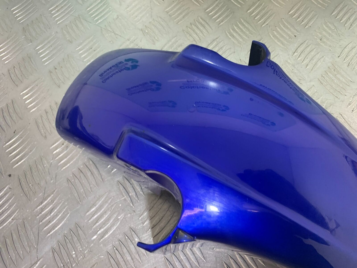 HONDA CB600 CB 600 HORNET FRONT MUDGUARD   YEAR 1998 -2002 (CMB1126)