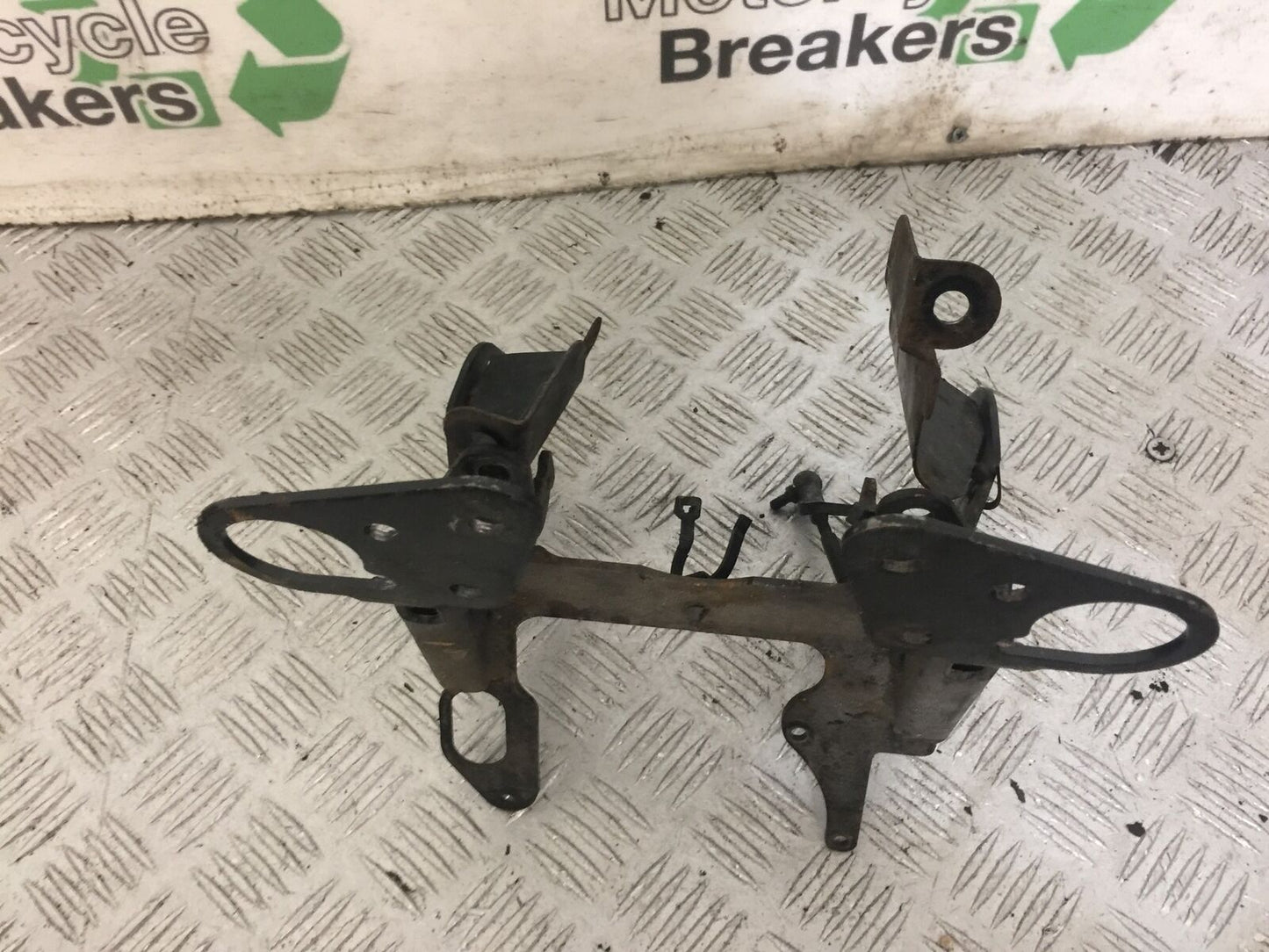 BMW R850 R R850R CLOCK  BRACKET YEAR 1994-2002 (STOCK 831)