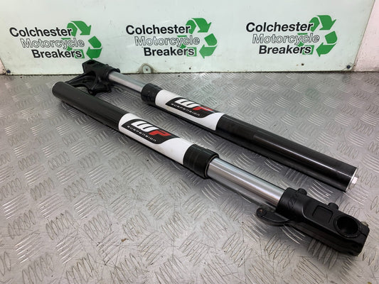 KTM 690 DUKE R LC4 FRONT WHITE POWER WP FORKS YEAR 2012-2015  (CMB1180)