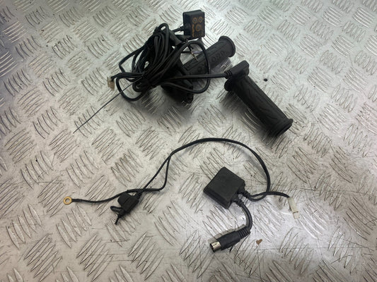 KAWASAKI GTR1400 GTR 1400 HEATED GRIPS  YEAR 2007-2009 (CMB1174)