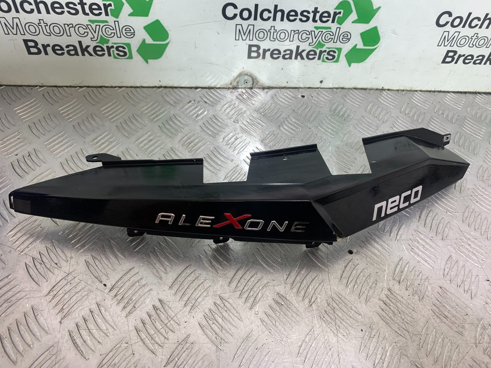 NECO ALEXONE 125 RIGHT SEAT PANEL  YEAR 2016-2022  (CMB1273)