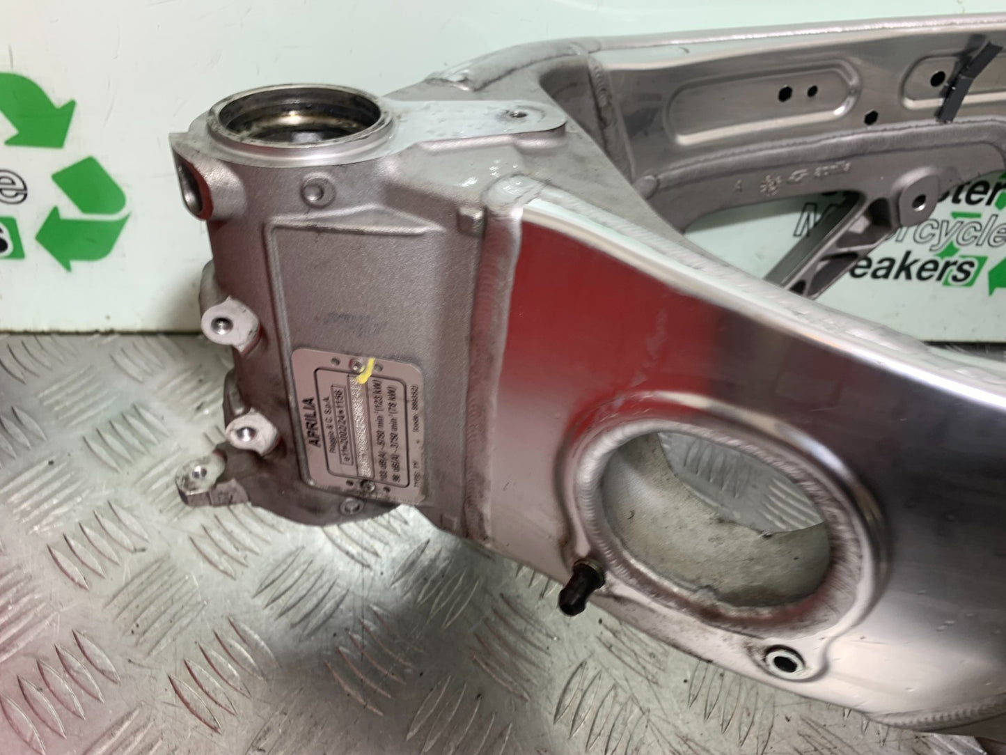 APRILIA TUONO 1000 V4R FRAME REG LOG BOOK YEAR 2011-13  (CMB1331)