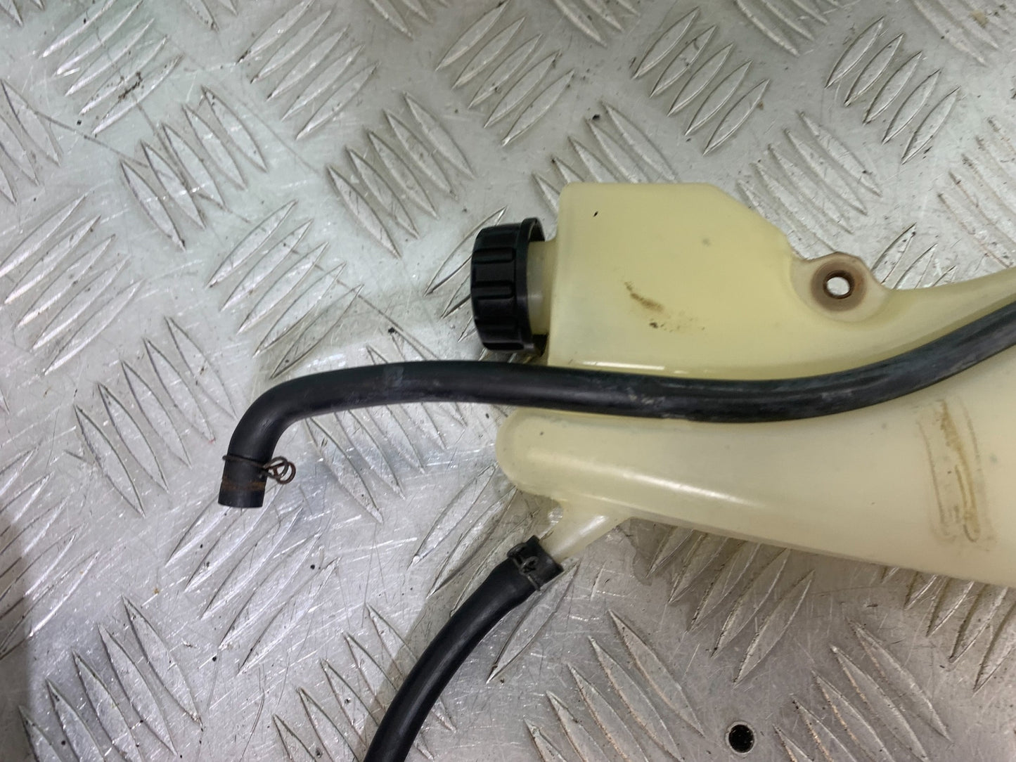 KAWASAKI ZX10R ZX 10R COOLANT BOTTLE   YEAR 2011-2015 (CMB1154)
