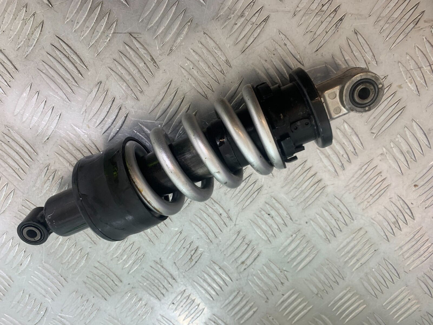 HONDA CB650 F CB 650 FA-H REAR SHOCK   YEAR 2017- 2019 (CMB1087)