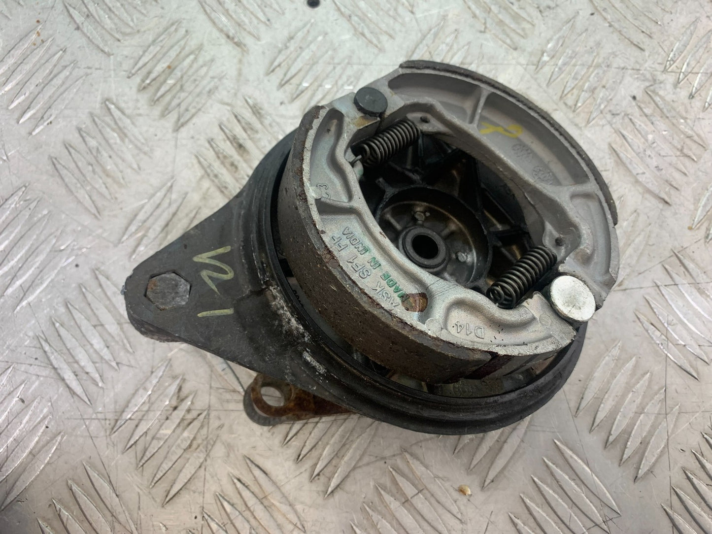 HONDA CBF125 CBF 125 REAR BRAKE HUB  YEAR 2009-14  (CMB1172)