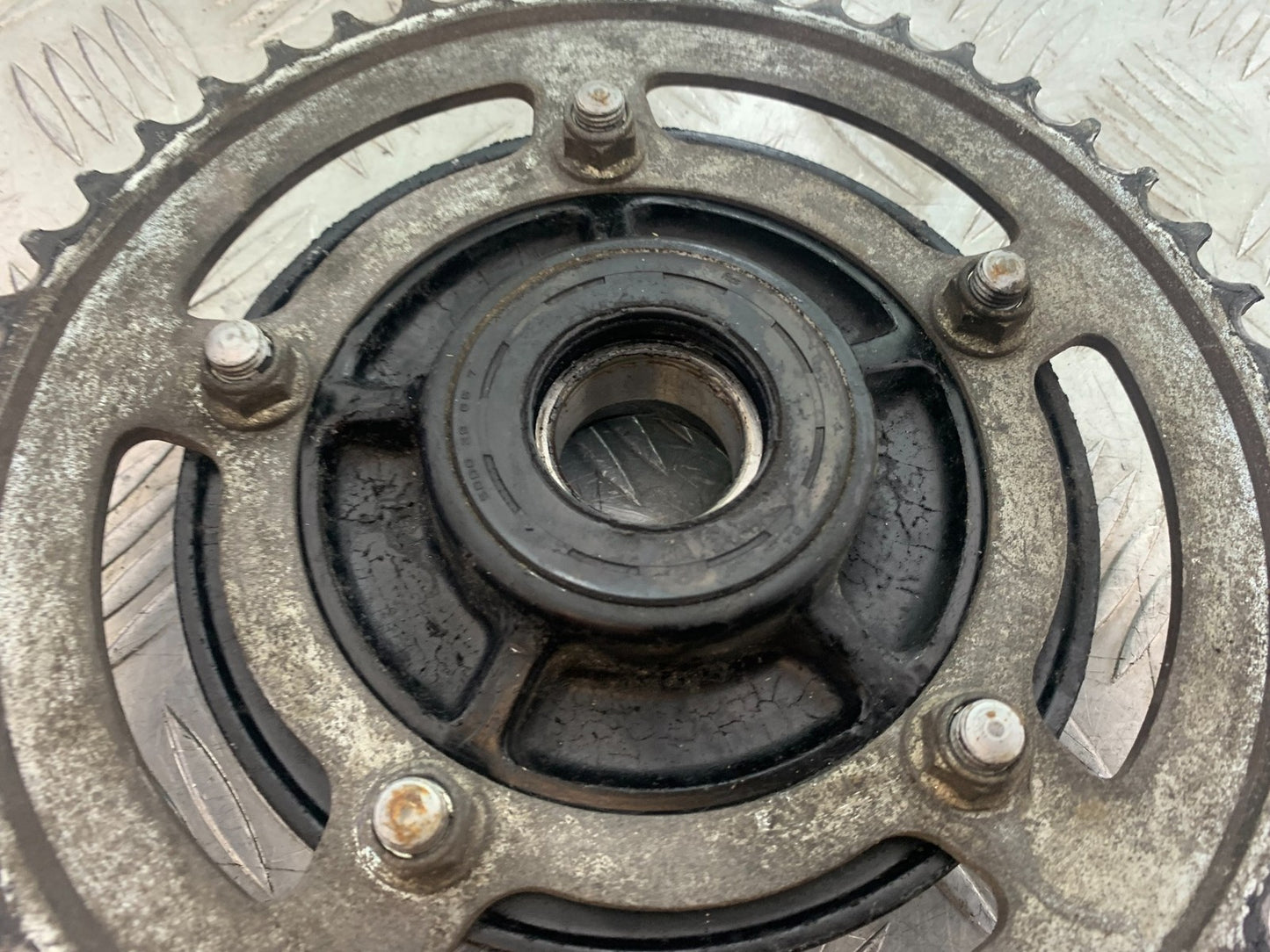 SUZUKI GSR600 GSR 600 SPROCKET CARRIER 2006-2010 (CMB1177)