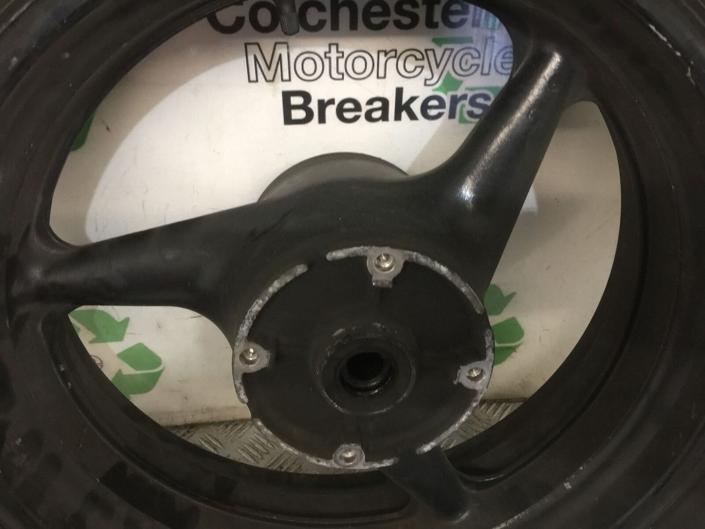 HONDA CBR600 CBR 600 F4I REAR WHEEL YEAR 2002  (STOCK 867)