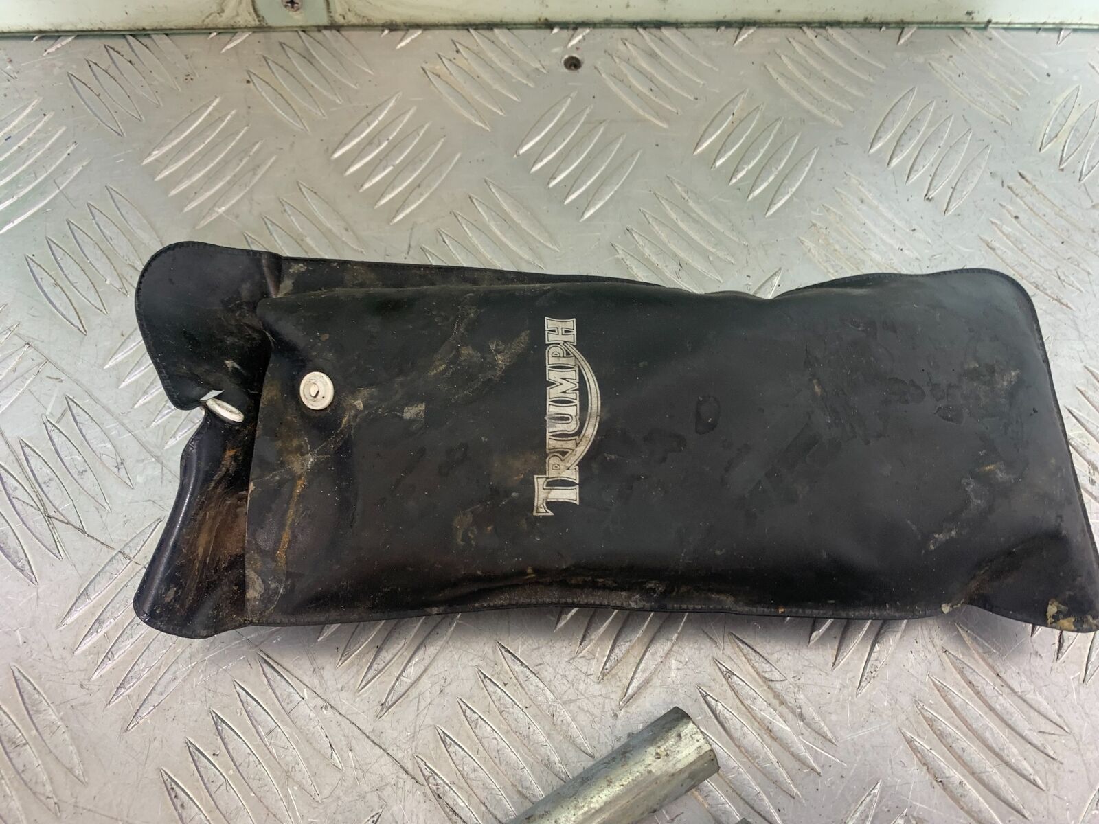TRIUMPH 955i SPRINT ST TOOLS  YEAR 1999-2004 (CMB1124)