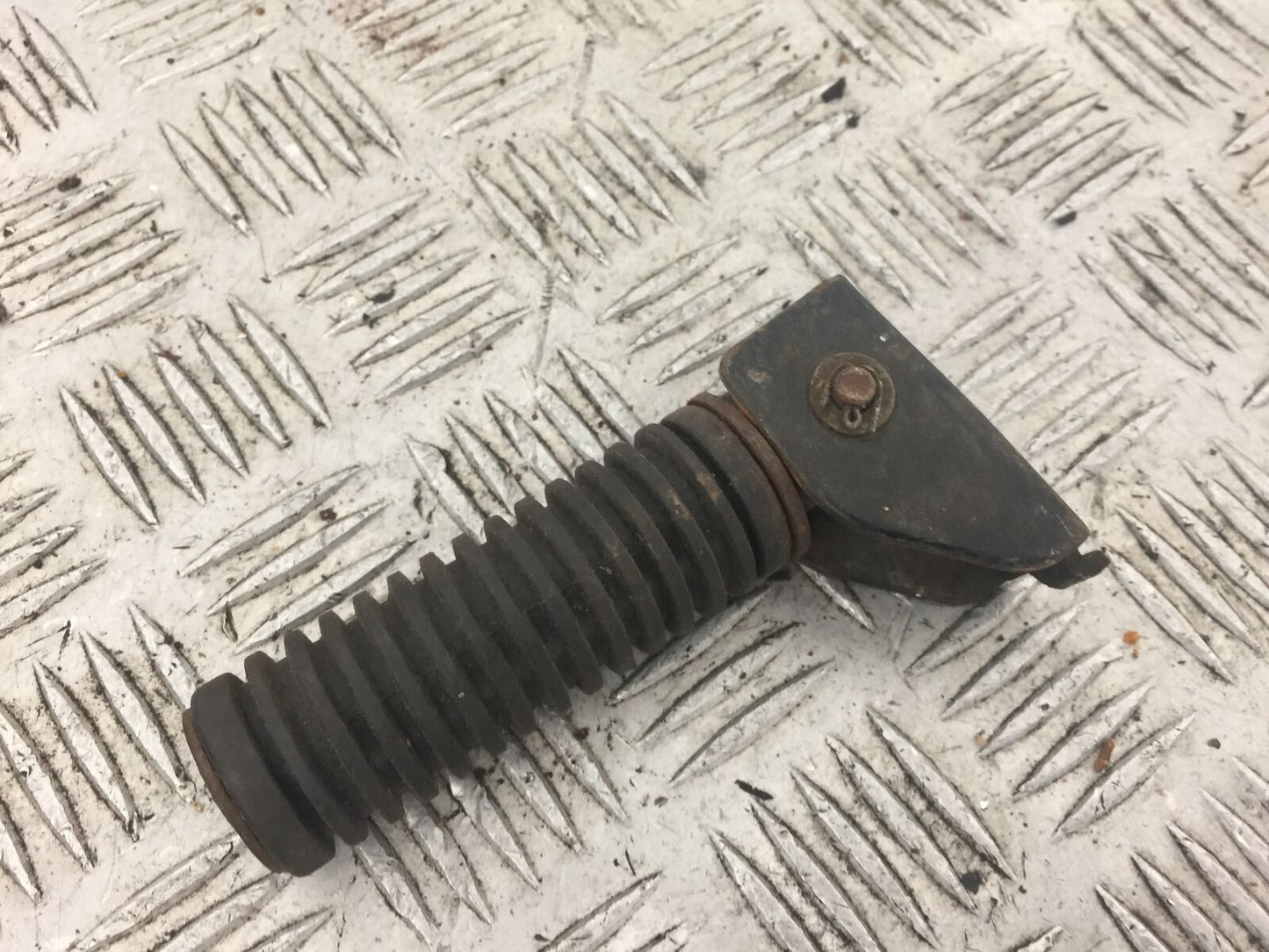 HONDA CX500 CX 500 LEFT REAR PEG  YEAR 1980