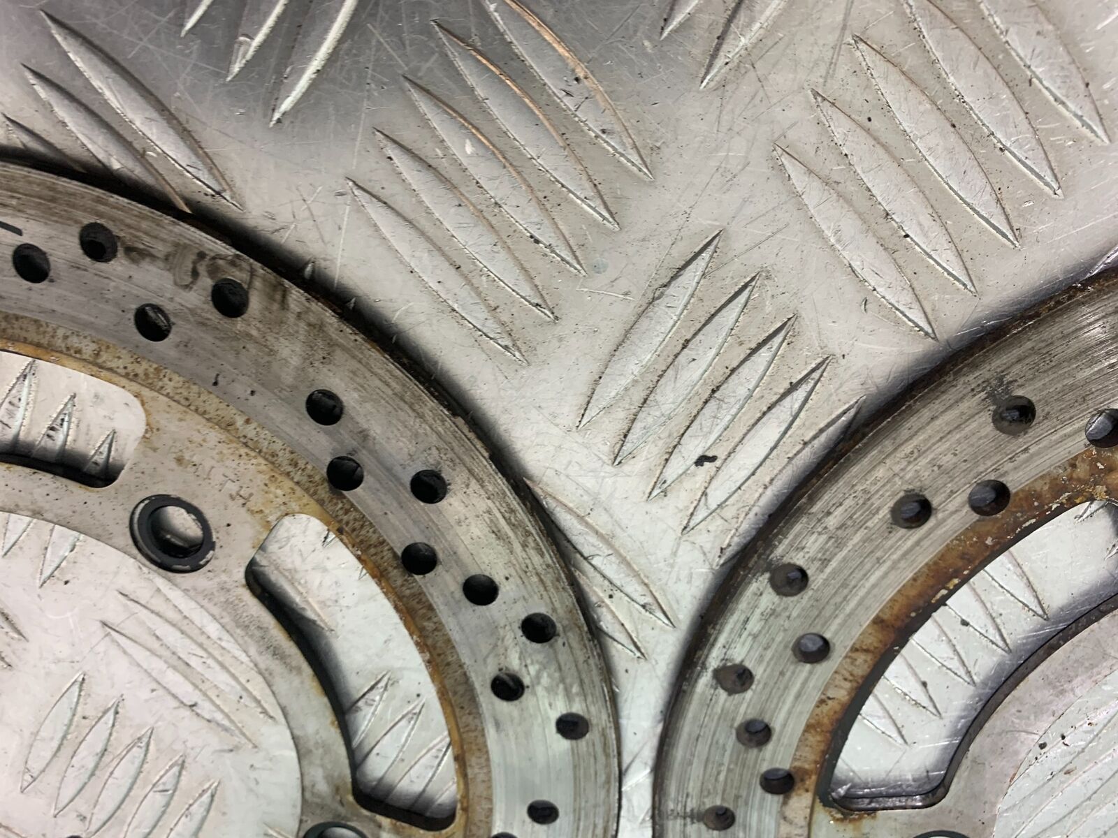 SUZUKI AN400 AN 400 BURGMAN FRONT BRAKE DISCS YEAR 2017-2024 (CMB1118)