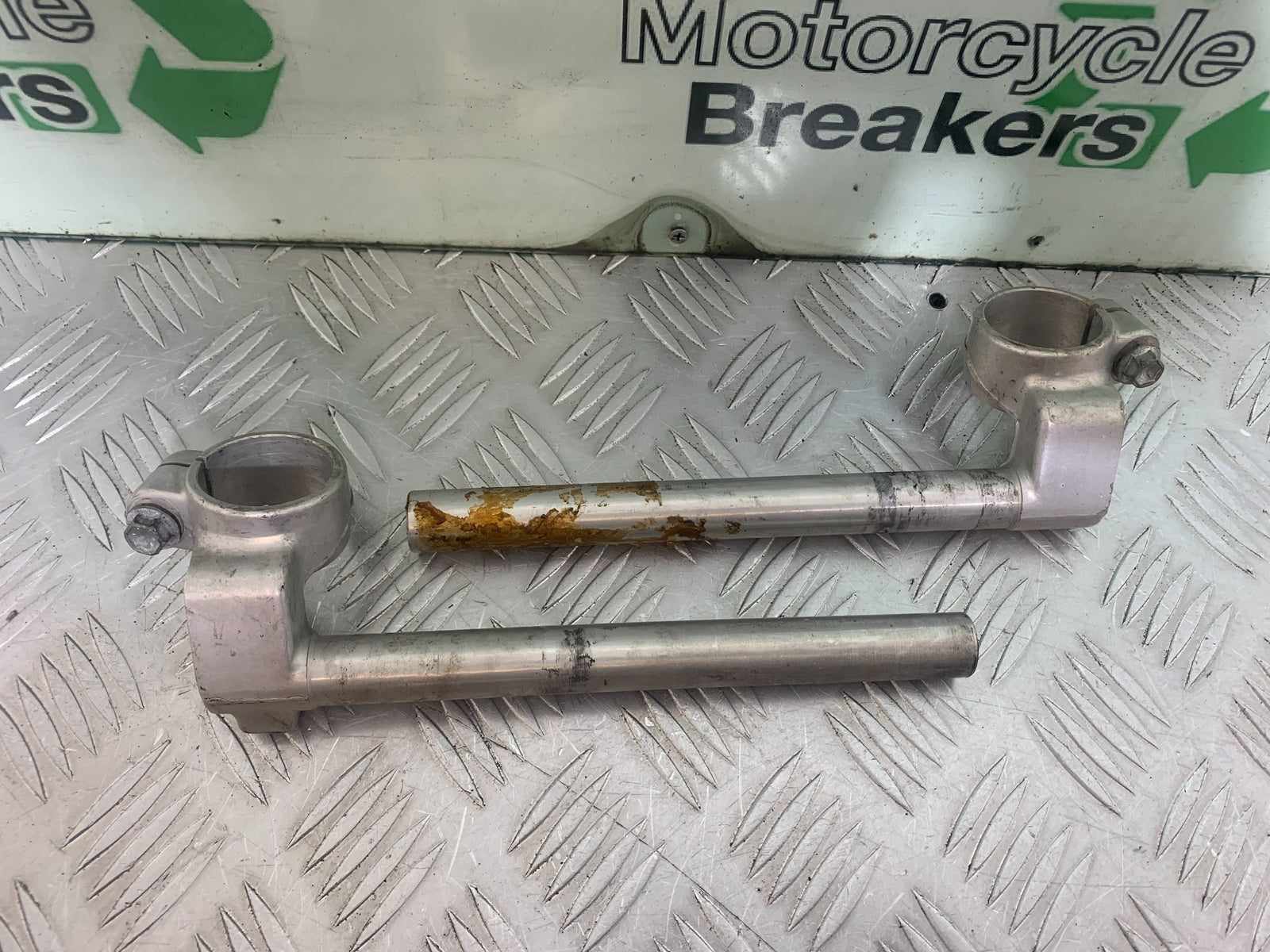 SUZUKI SV650 SV 650 mk1 LEFT AND RIGHT HANDLEBARS   YEAR 1999-2002 (CMB1160)
