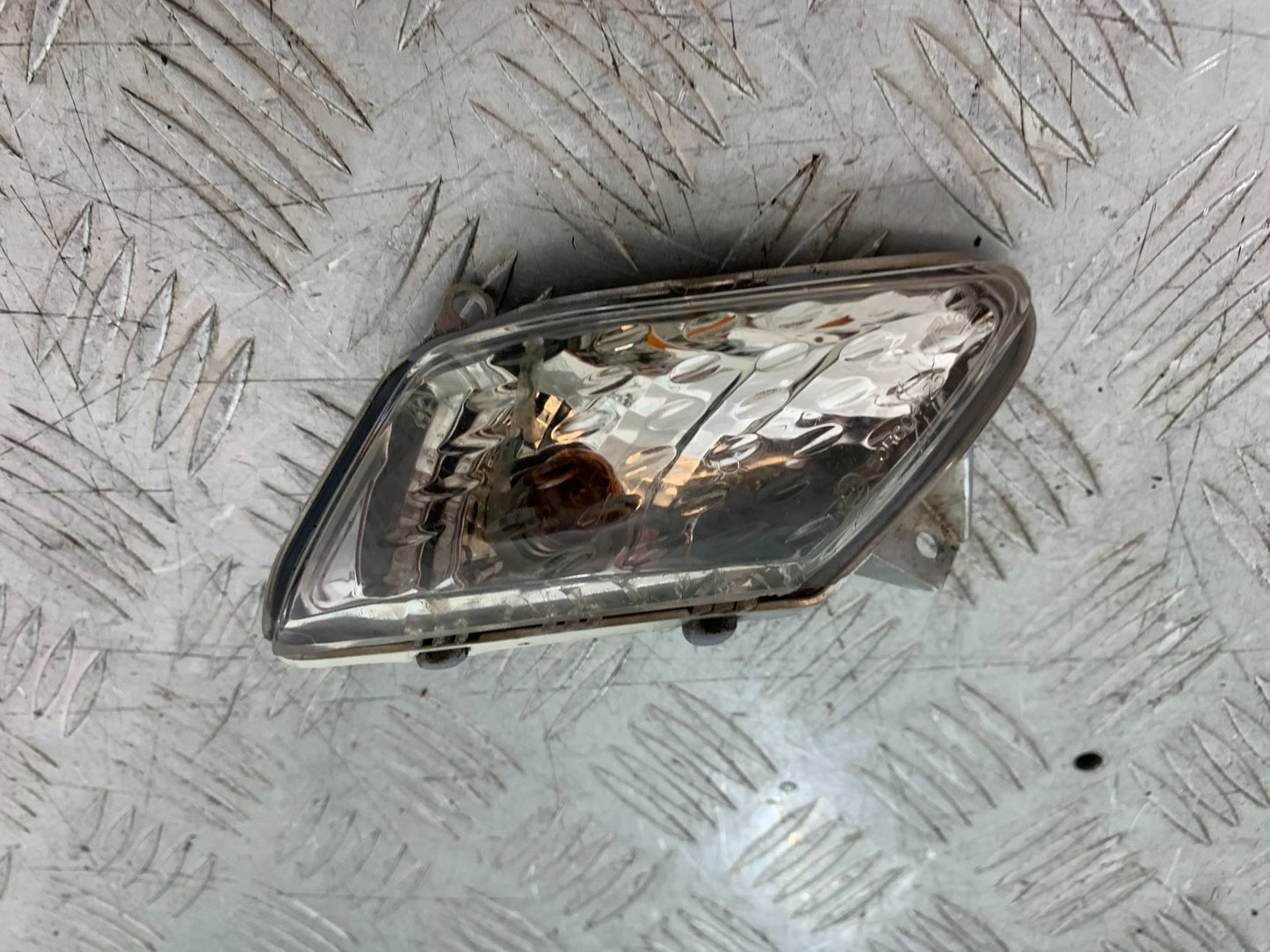 YAMAHA XMAX 250 XMAX 250 FRONT INDICATOR  YEAR 2006-09 (CMB1201)