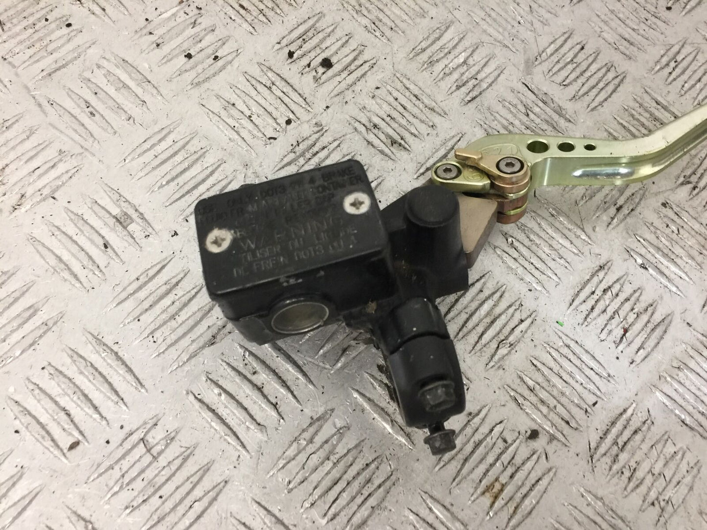 KAWASAKI NINJA 250 R EX250 FRONT BRAKE MASTER CYLINDER   YEAR 2008  (STOCK 879)