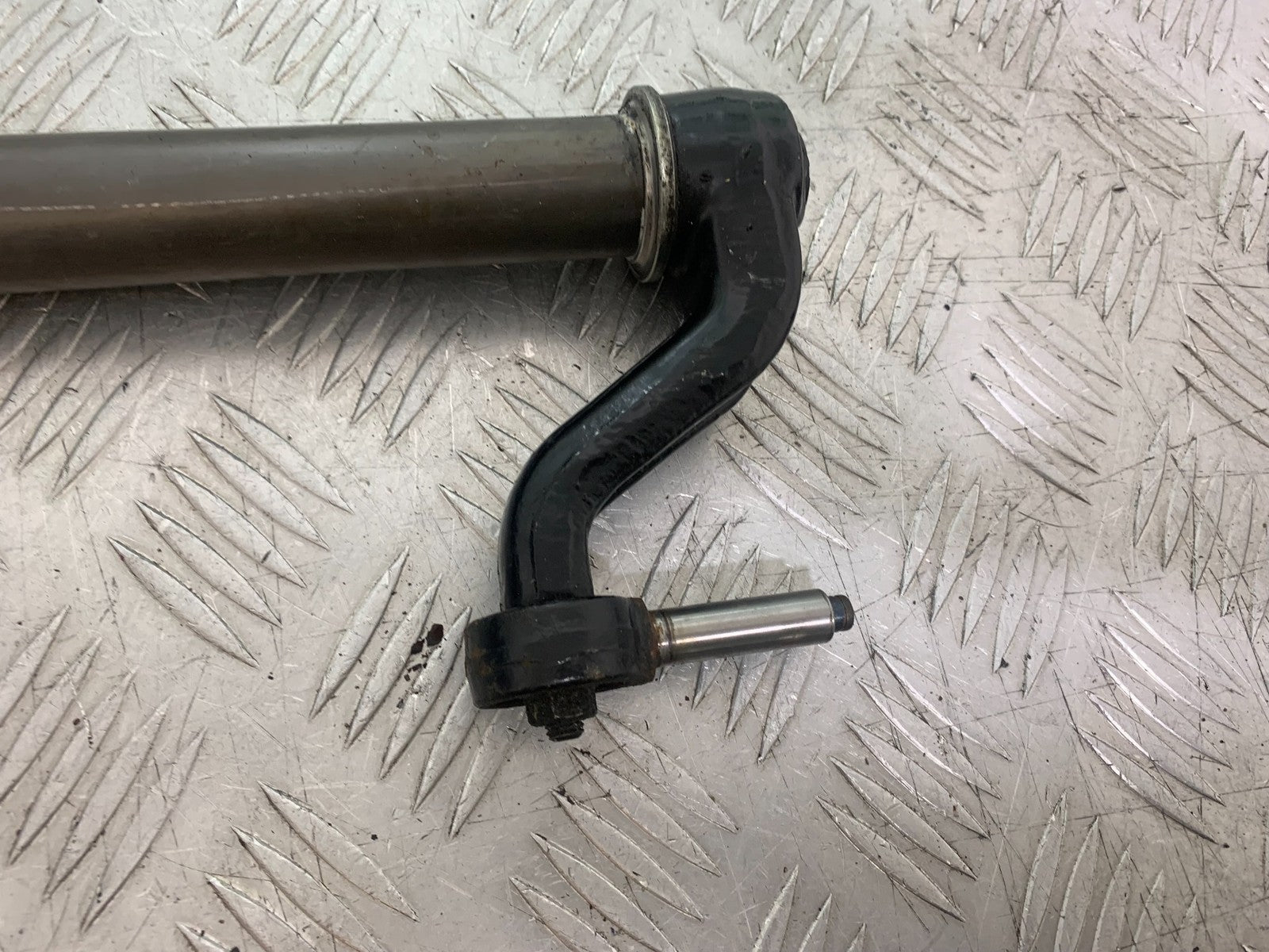 PIAGGIO MP3 250 ie STEERING STEM  YEAR 2007 (CMB1307)