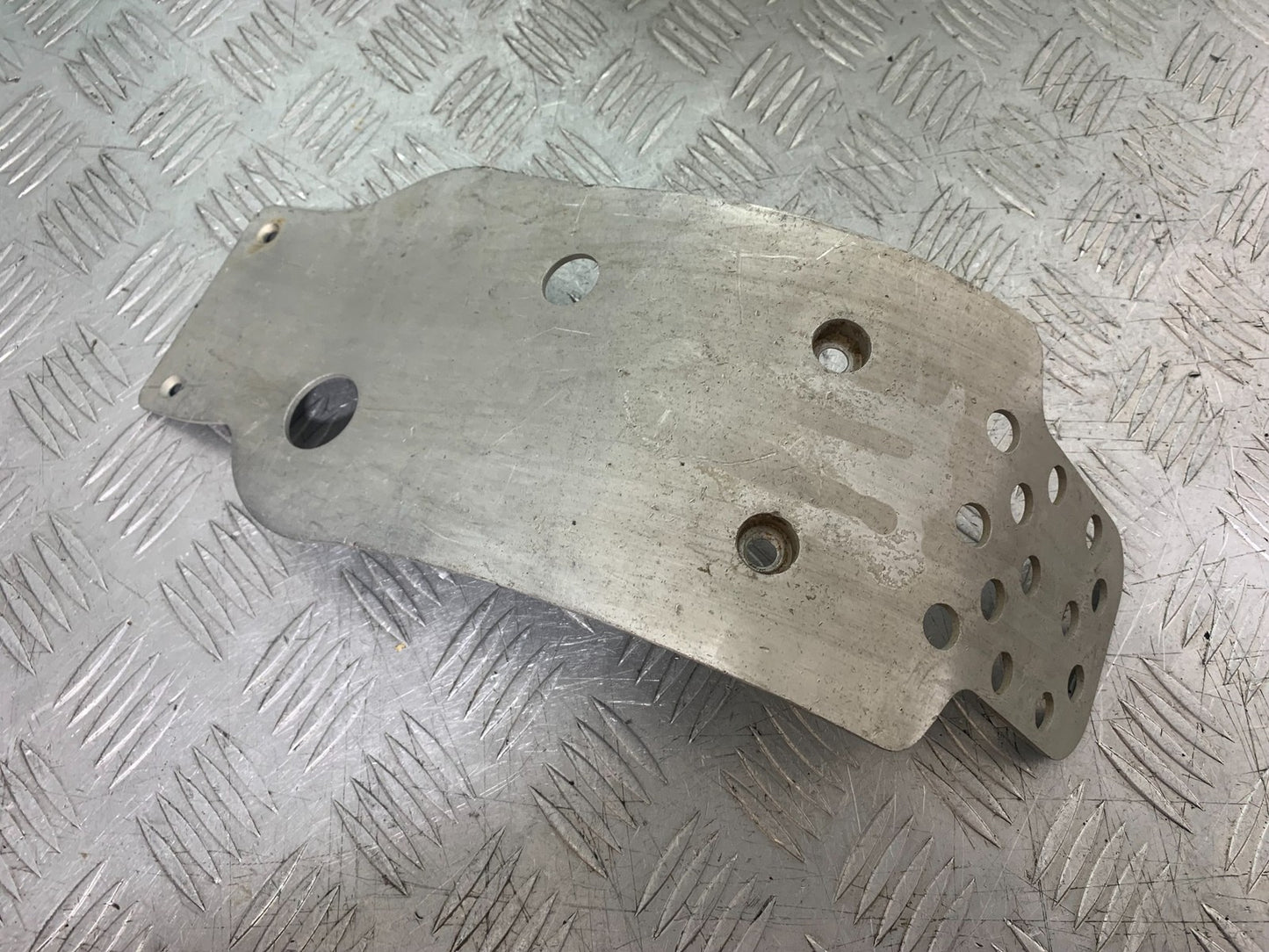KAWASAKI KXF250 KXF 250 ENGINE BASH PLATE   YEAR 2006-2008 (CMB1309)