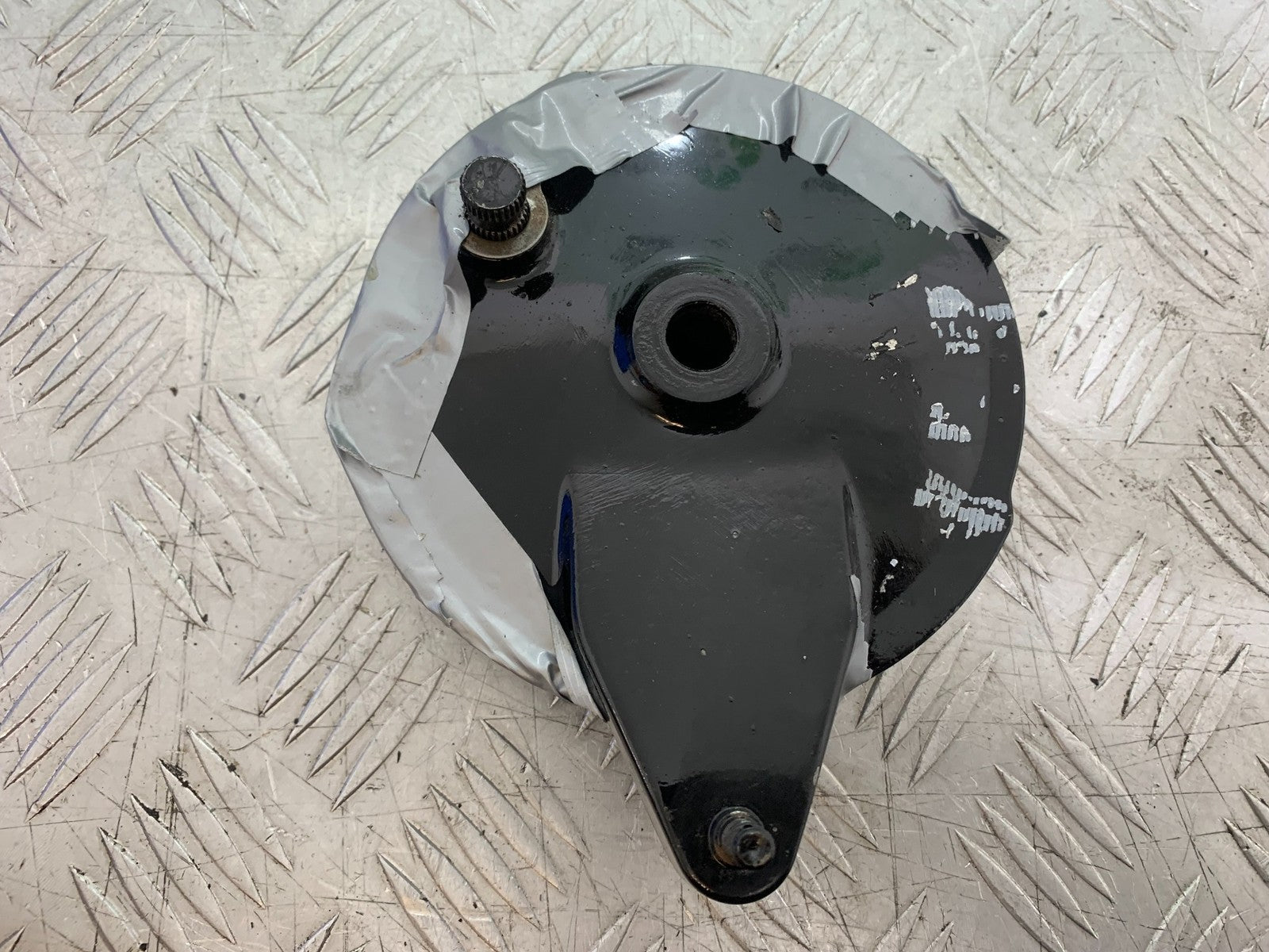 YAMAHA YBR125 YBR 125 REAR BRAKE HUB  YEAR 2010-2017 (CMB1252)