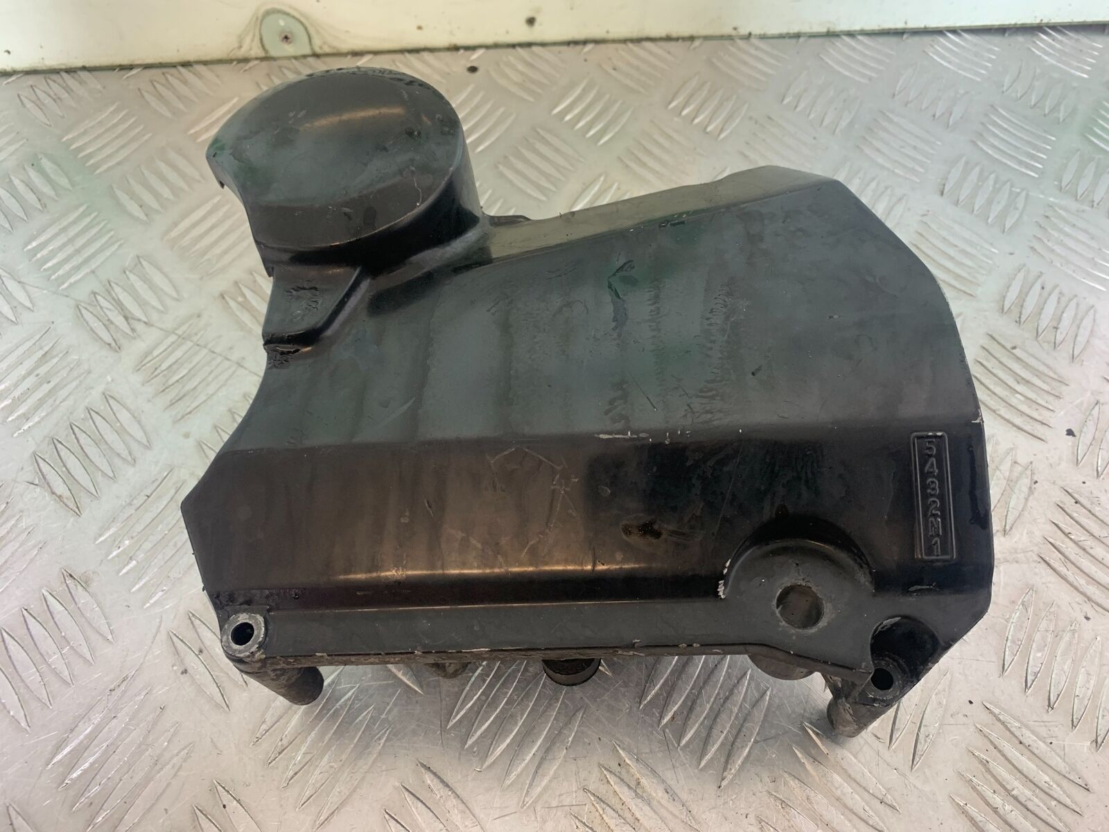 KAWASAKI Z750 ZR750 ZR-7S SPROCKET COVER  YEAR 1999-05 (CMB1135)