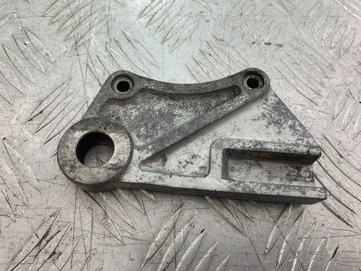 KAWASAKI Z750 Z 750 REAR CALIPER BRACKET YEAR 2004-2006  (CMB1234)