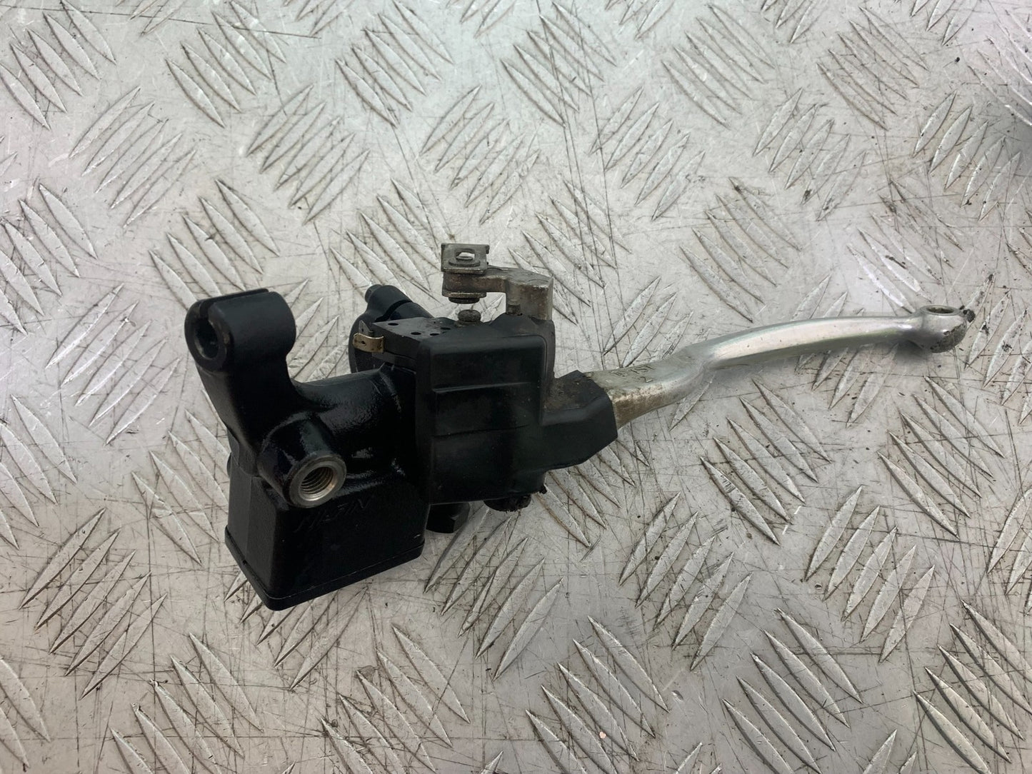 YAMAHA YS125 YS 125 FRONT BRAKE MASTER CYLINDER  YEAR 2017-2021 (CMB1321)