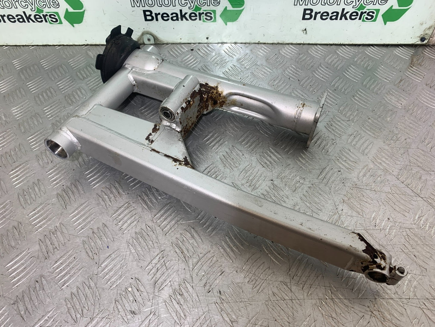 YAMAHA XJ900 XJ 900 DIVERSION SWINGARM YEAR 1994-2002 (CMB1292)