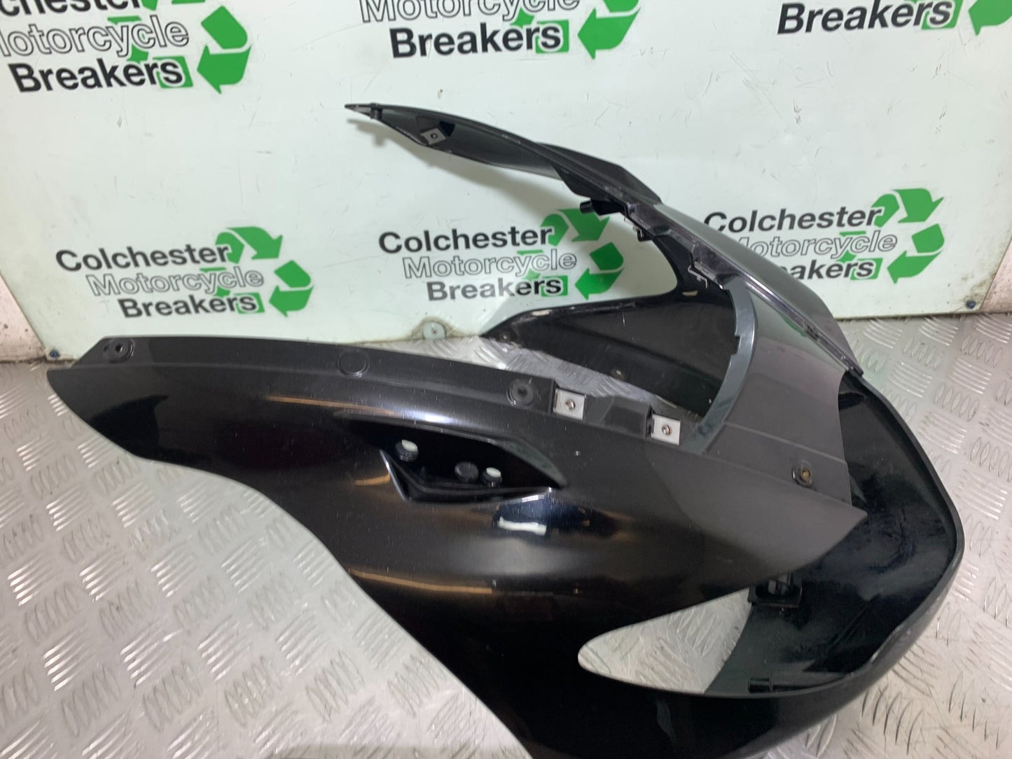 TRIUMPH 1050 SPRINT ST TOP FAIRING  2003-2011 (CMB1285)
