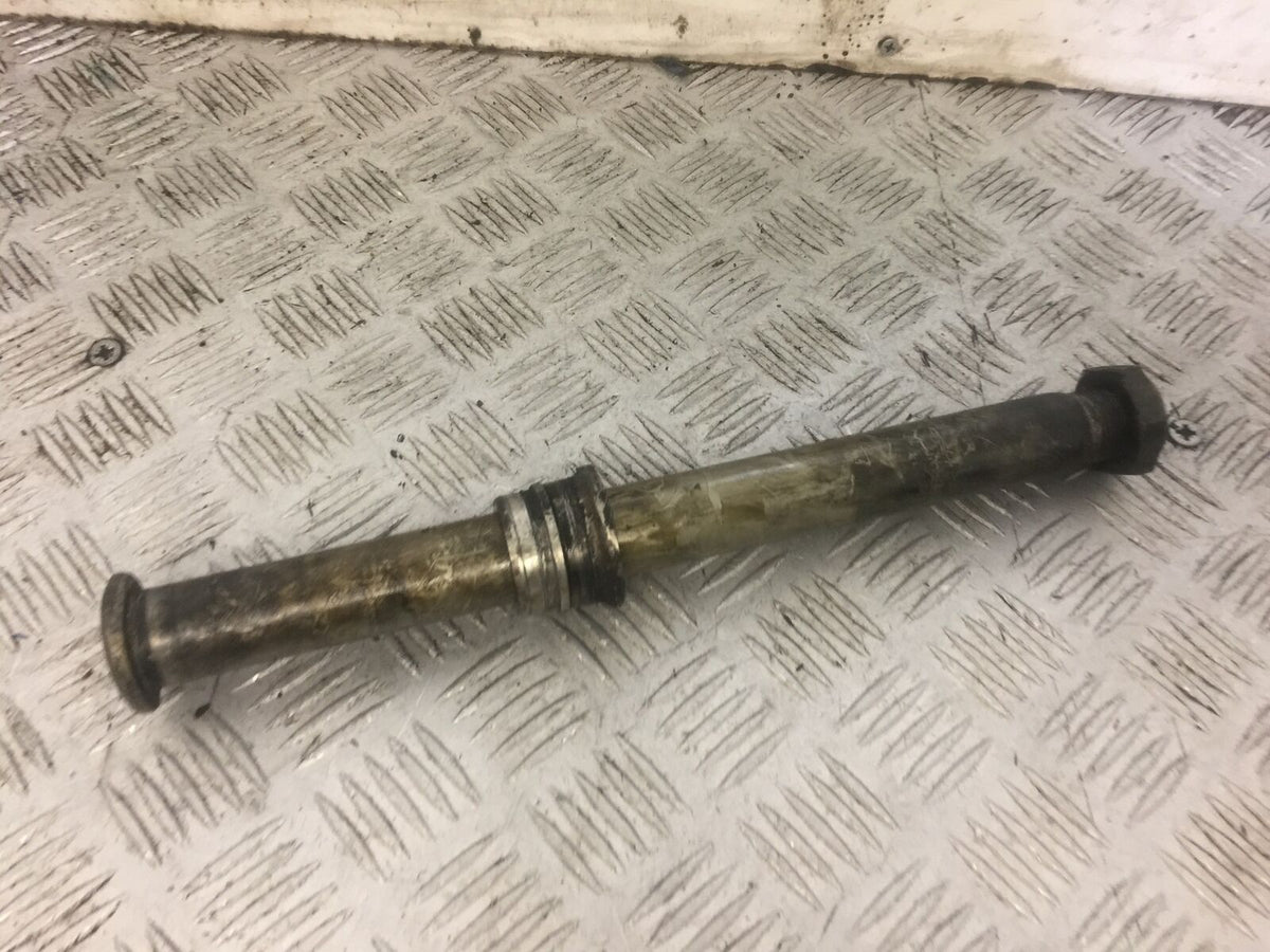 SUZUKI GSXR1000 GSXR 1000 L3 REAR WHEEL SPINDLE  YEAR 2013 (STOCK 671)