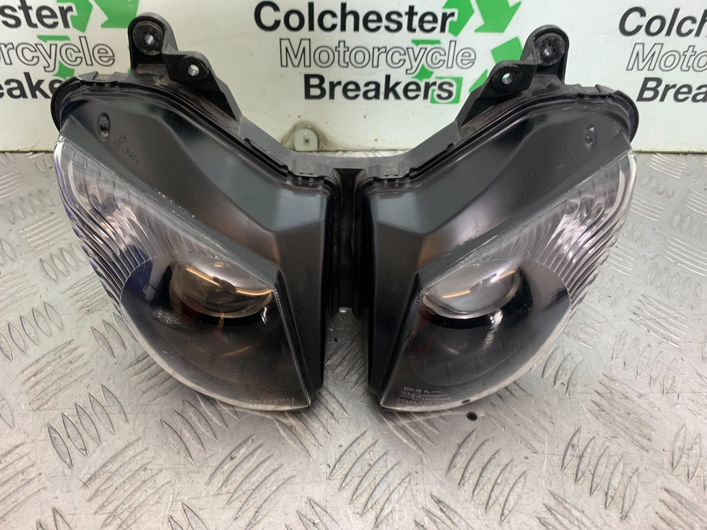 KAWASAKI ZX10R ZX10 R HEADLIGHT  2008-2010 (CMB1301)