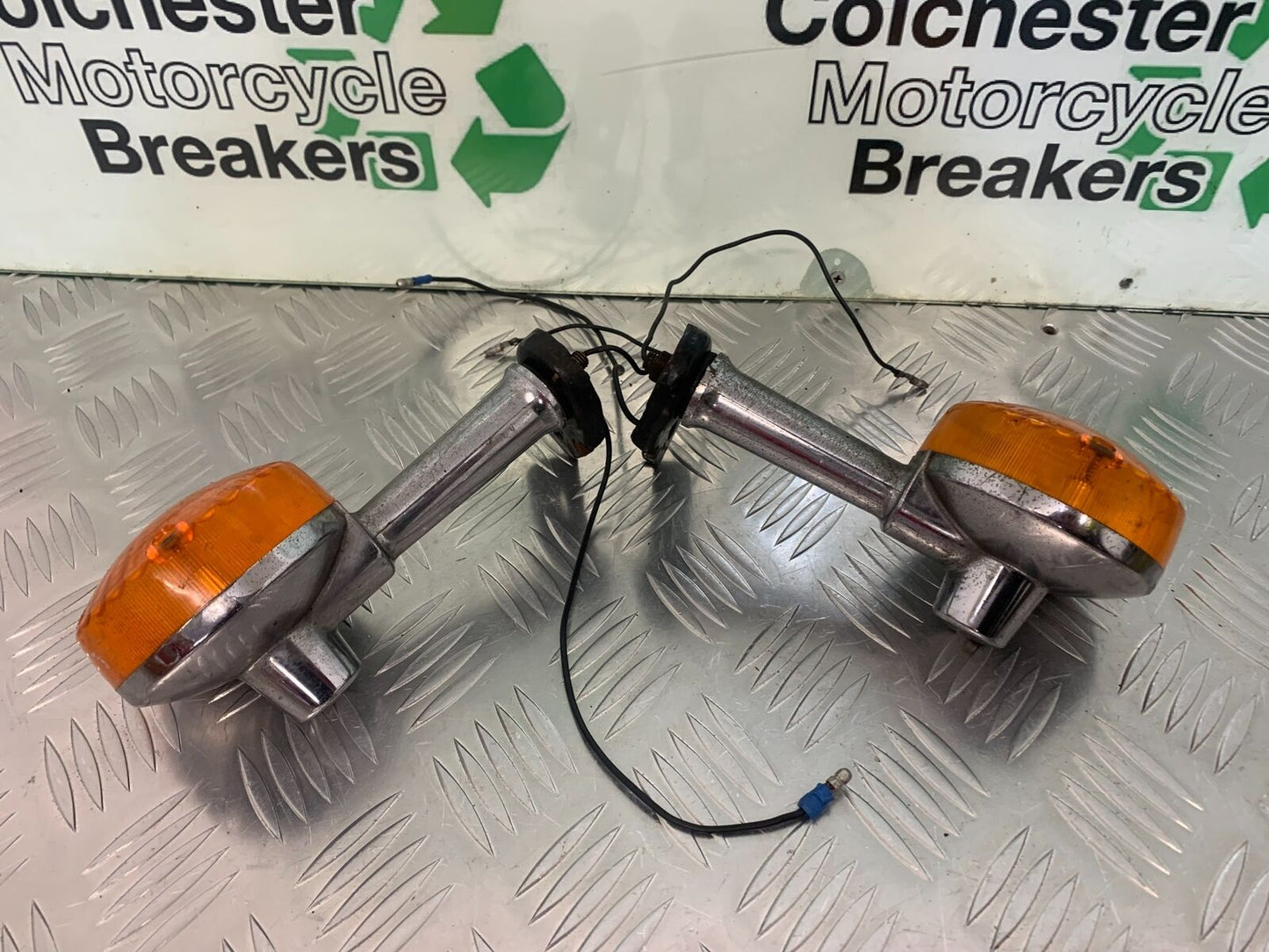 SUZUKI GS750 E GS 750E REAR INDICATORS AND BRACKETS  YEAR 1979  (STOCK 959)