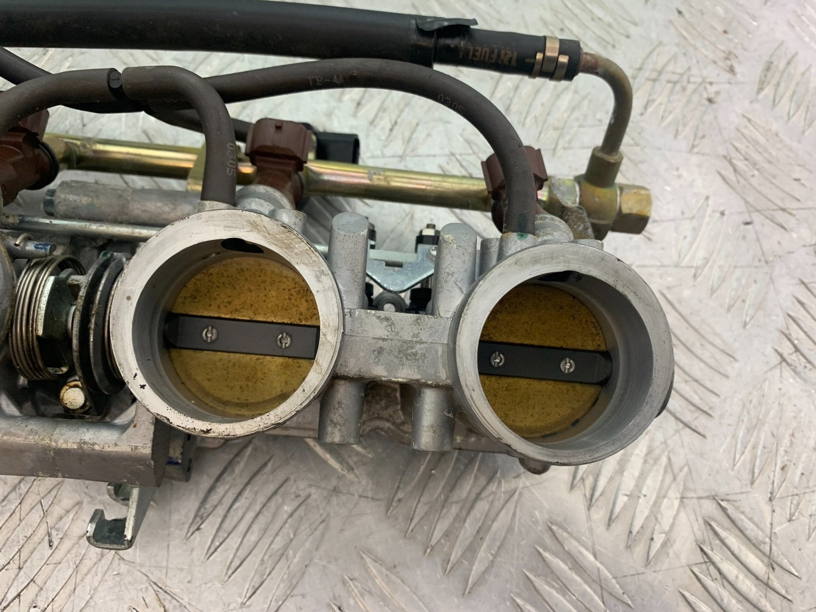 HONDA CBR1000 rr FIREBLADE THROTTLE BODIES  YEAR 2006 (CMB1220)