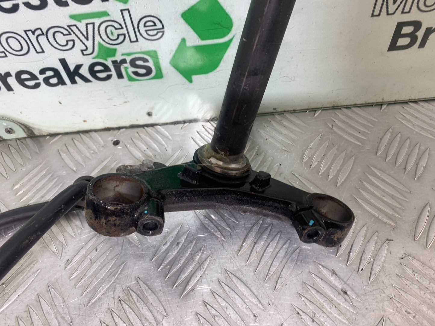 HONDA CBF125 CBF 125 BOTTOM YOKE  YEAR 2009-14  (CMB1172)