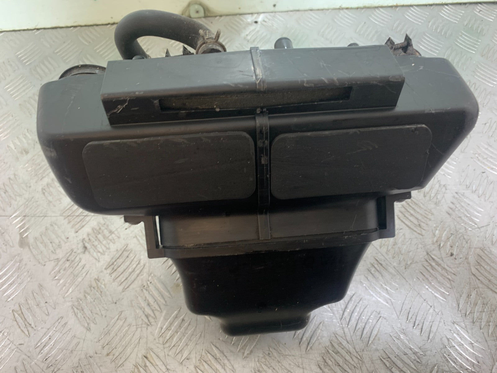 SUZUKI RF900 RF 900 AIRBOXYEAR 1994-1999 CMB1326