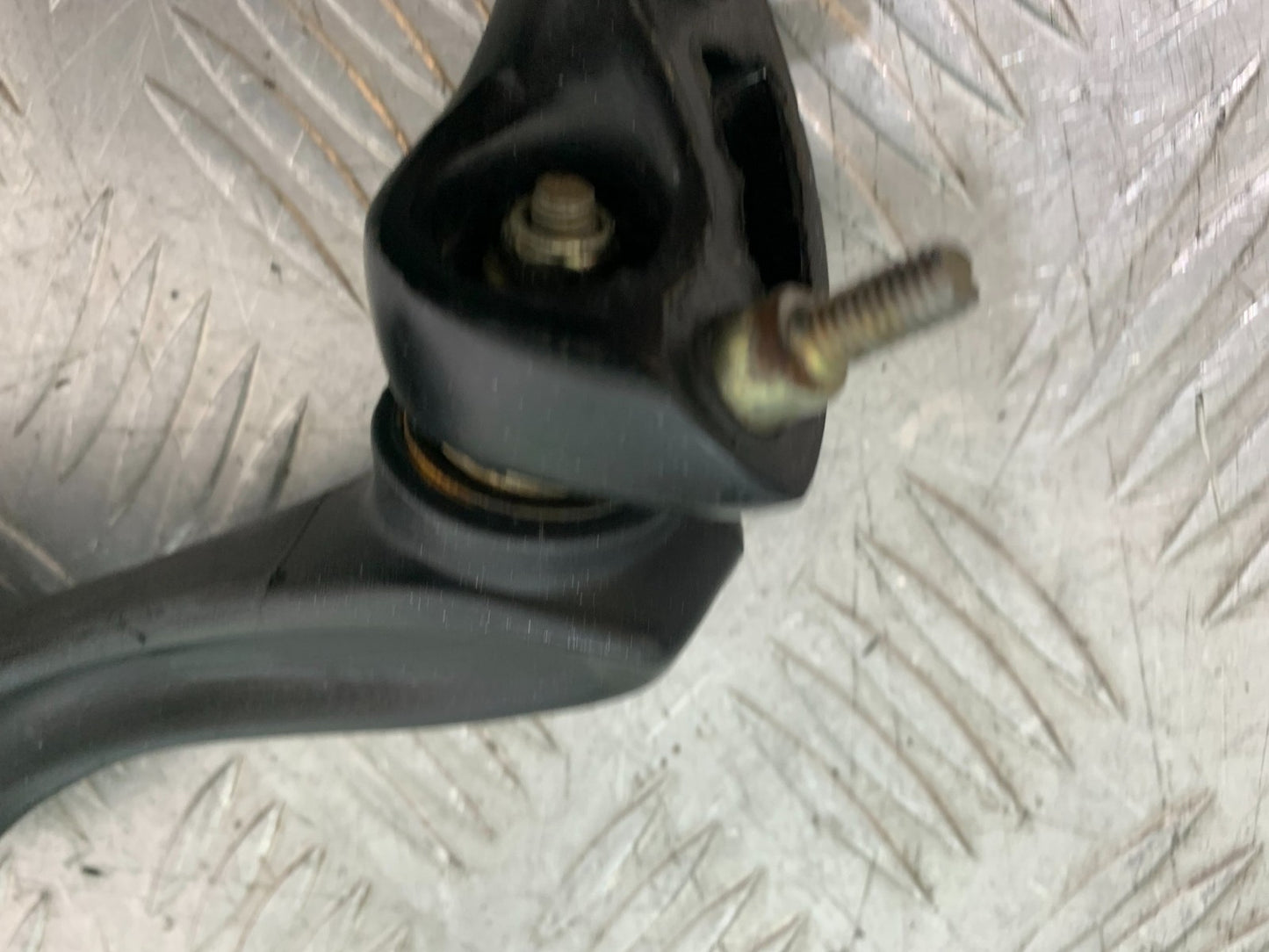 TRIUMPH 955I SPRINT RS RIGHT MIRROR  YEAR 1999-03 (CMB1313)