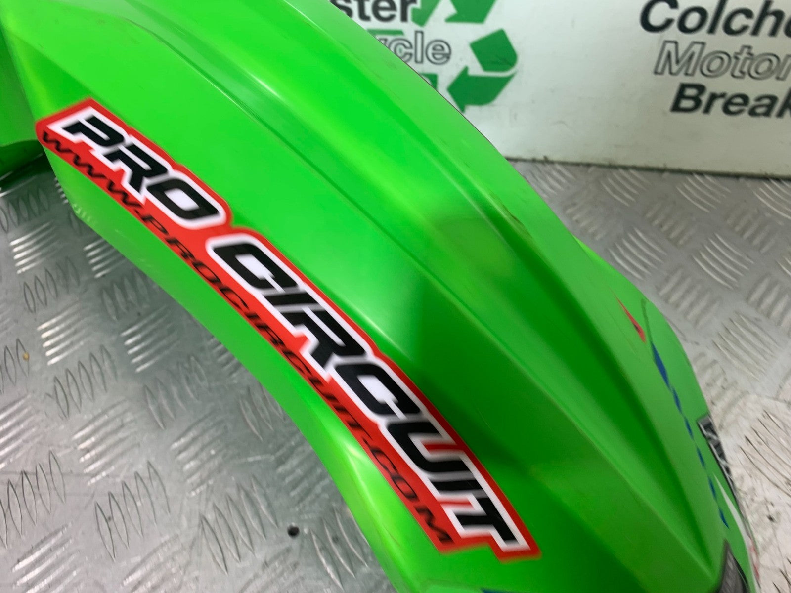 KAWASAKI KXF450 KXF 450 FRONT MUDGUARD  YEAR 2013 CMB1217)